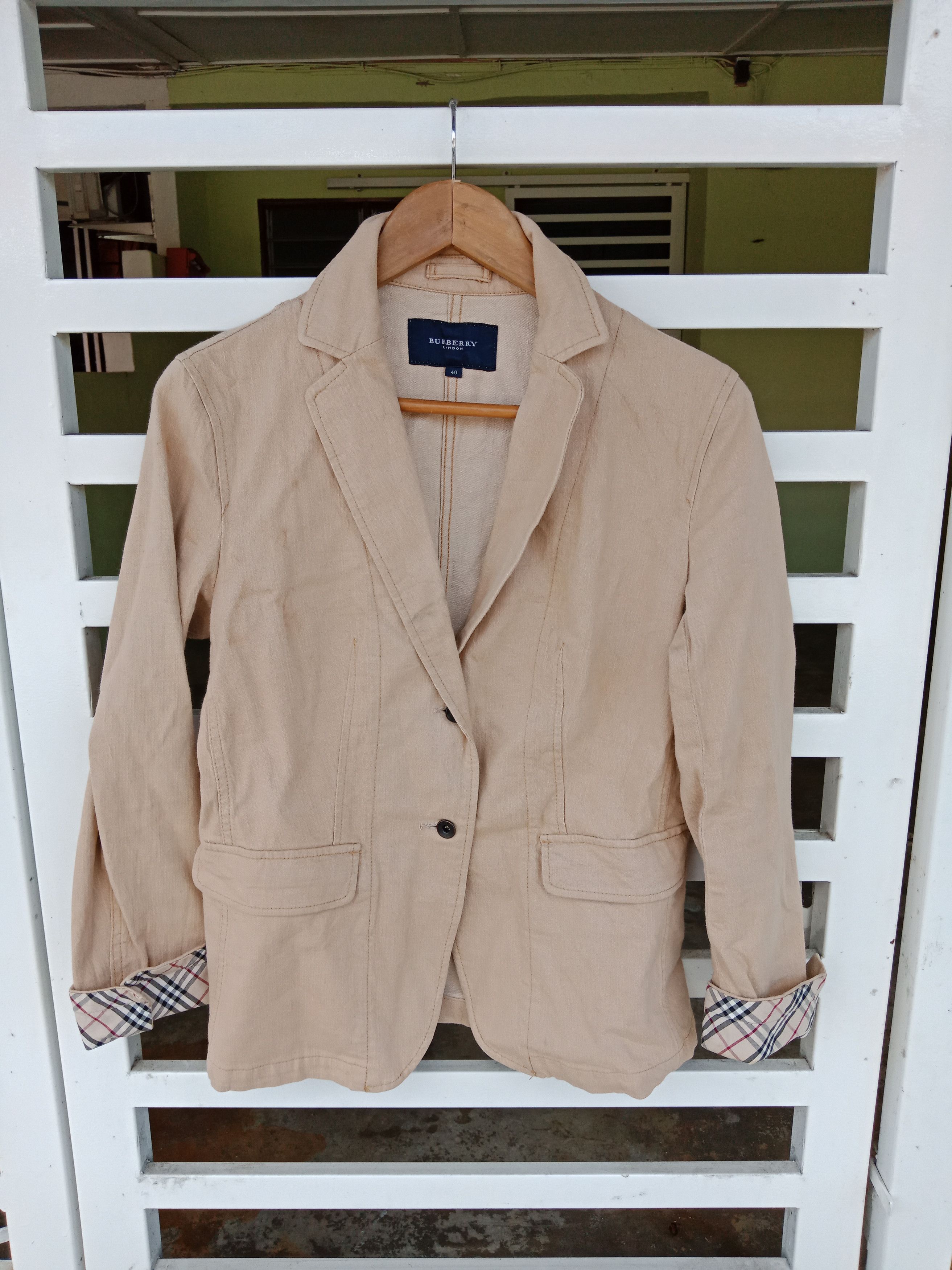 Burberry Burberry London Fold Over Novacheck Sleeve Jacket Size S / US 4 / IT 40 - 1 Thumbnail