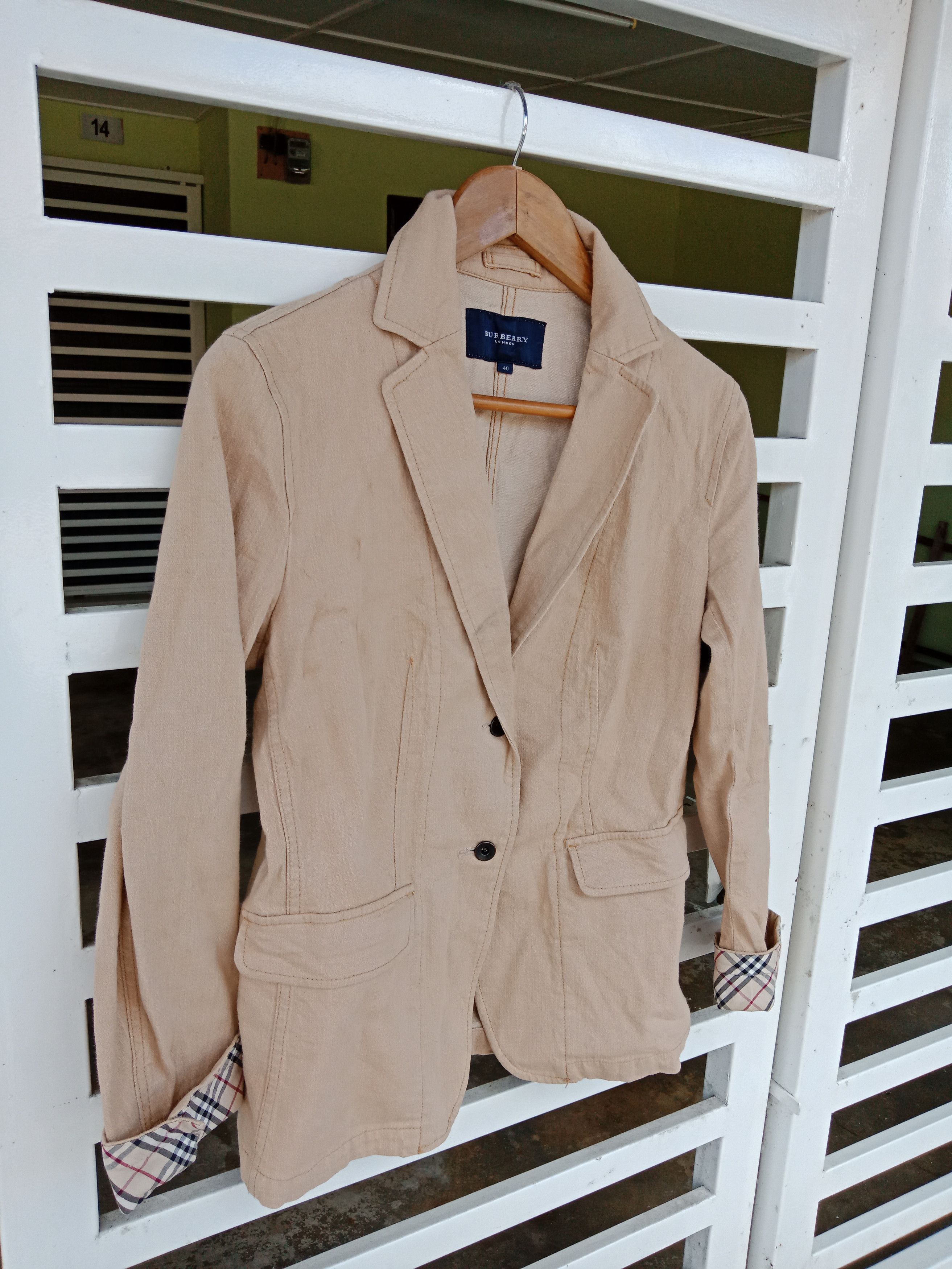 Burberry Burberry London Fold Over Novacheck Sleeve Jacket Size S / US 4 / IT 40 - 4 Thumbnail