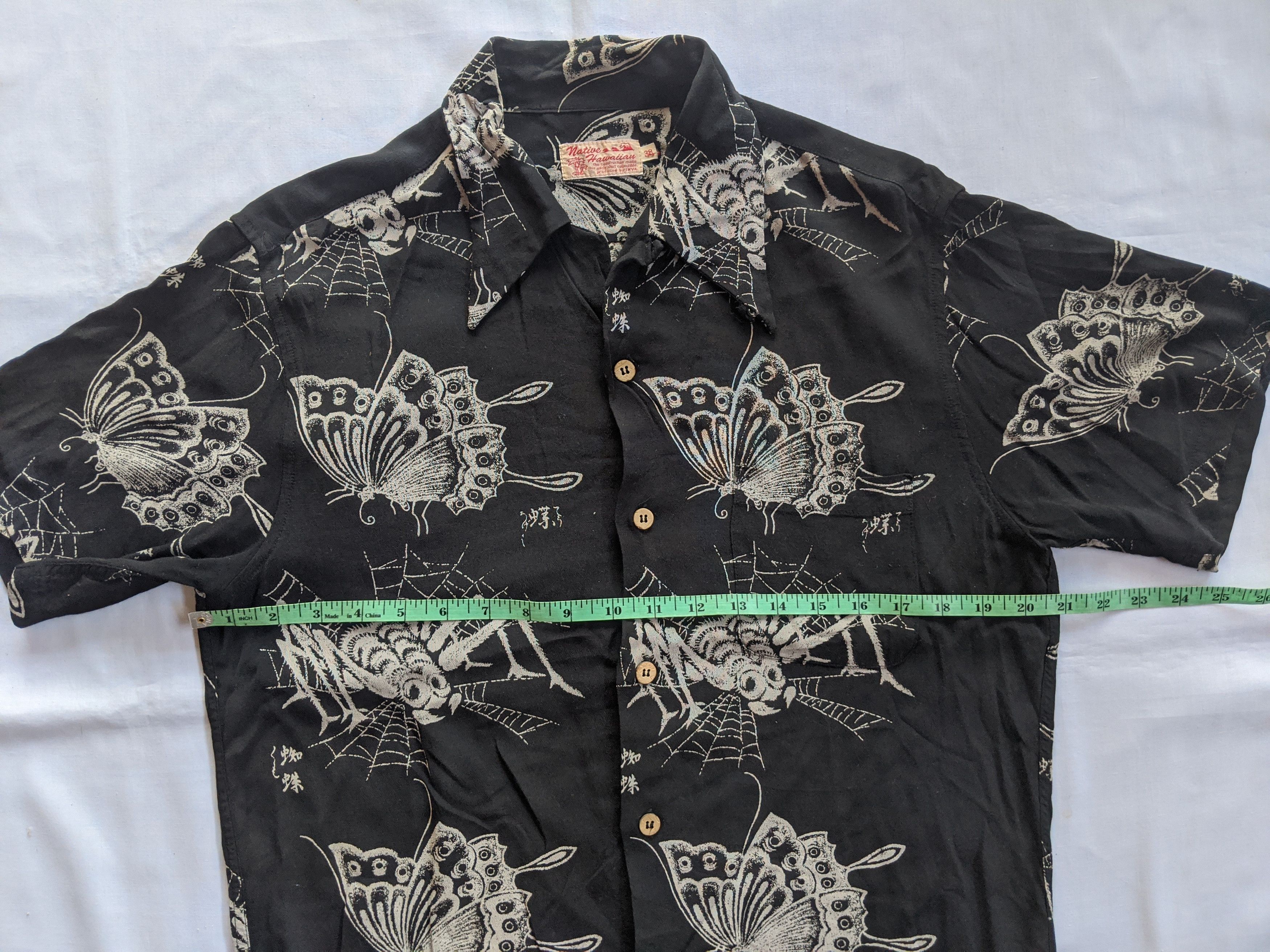 Native Native hawaii aloha insect printed 100% rayon Size US S / EU 44-46 / 1 - 5 Thumbnail