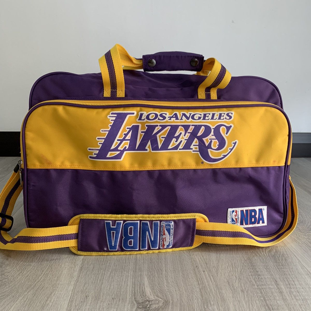 NBA × Vintage Vintage 90's NBA LA Lakers Gym Bag | Grailed