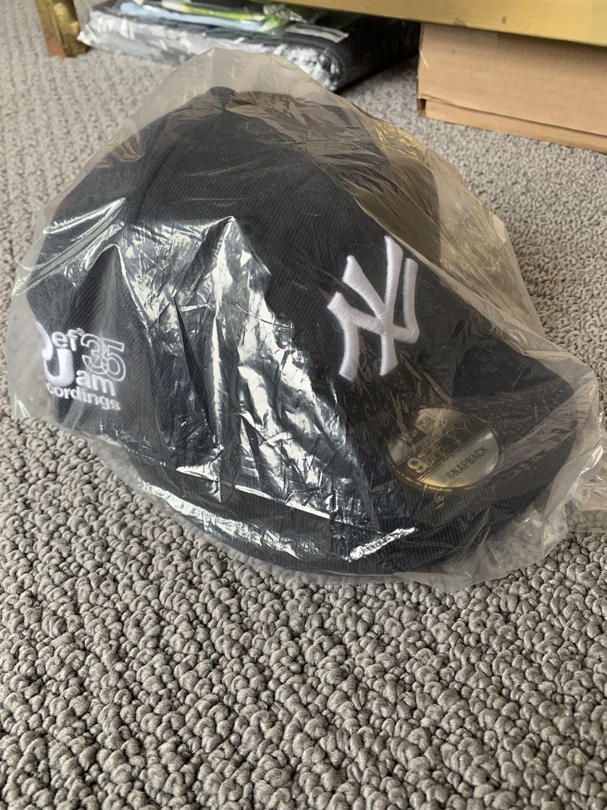 New Era New Era New York Yankees X Def Jam Records Snapback Hat 