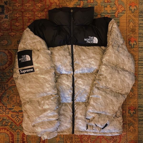 Paper print best sale nuptse jacket