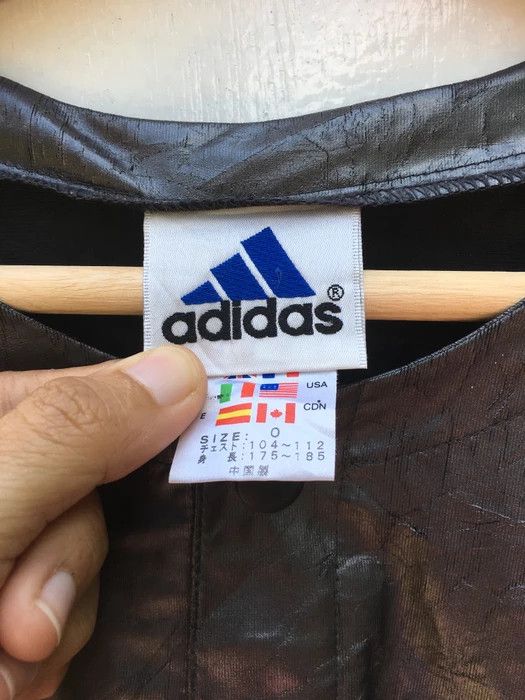 Adidas Vintage Adidas Nylon Pullover Size US M / EU 48-50 / 2 - 8 Thumbnail