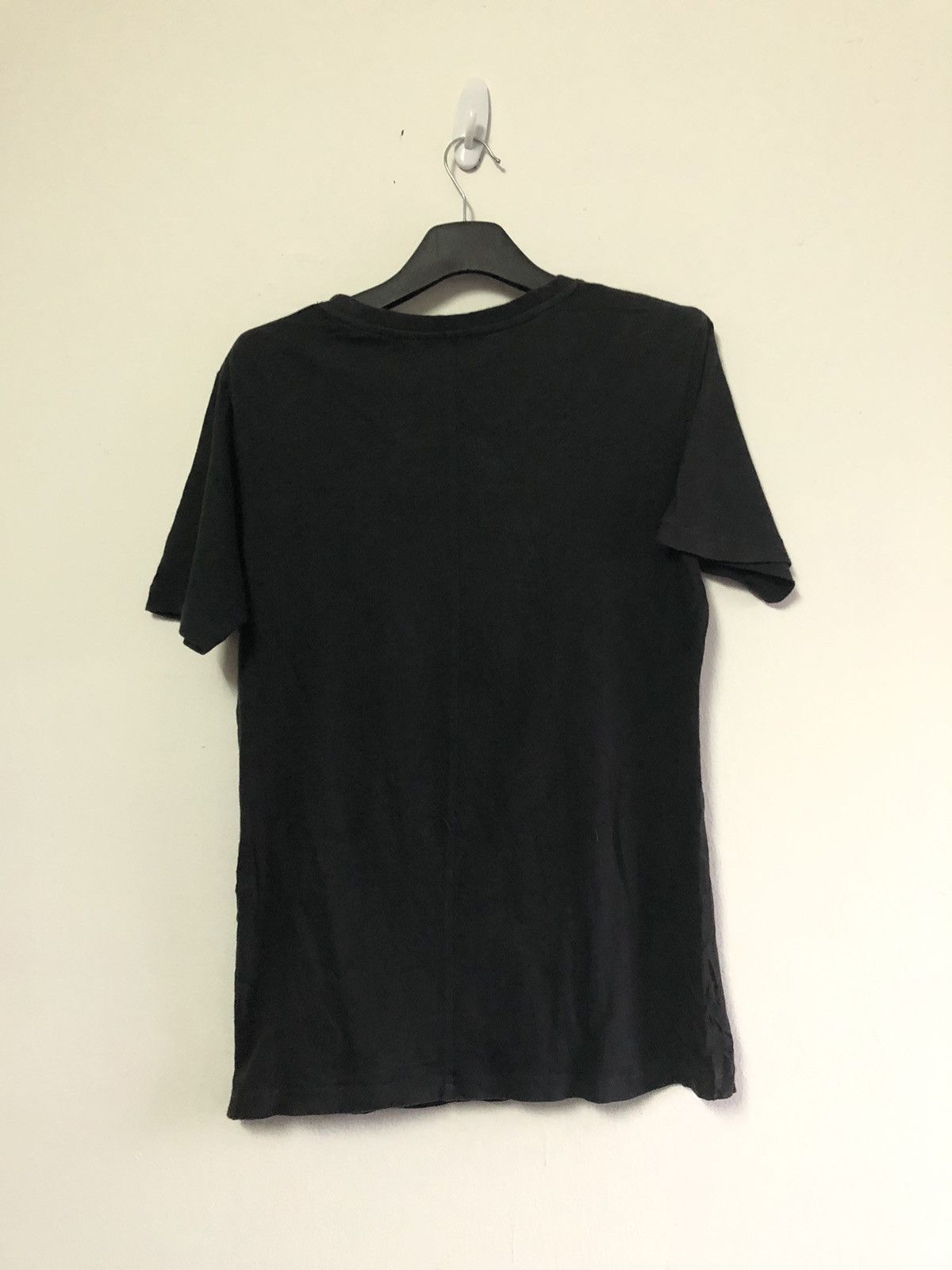 Undercover × Uniqlo UNIQLO UNDERCOVER Disney T Shirt Lot 2 Size US M / EU 48-50 / 2 - 10 Thumbnail