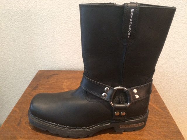Ariat metal mount boots hotsell