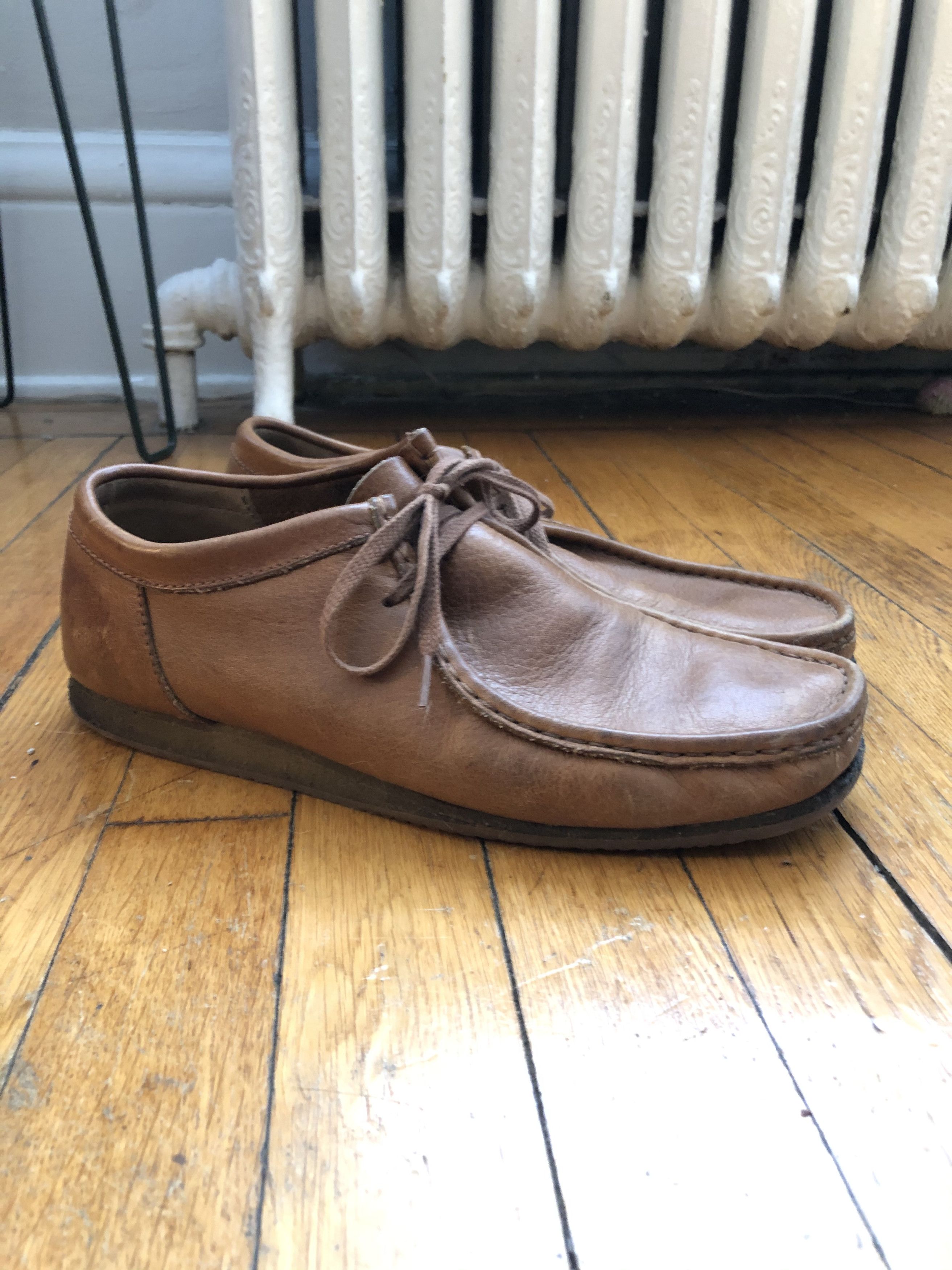 Clarks wallabee run online