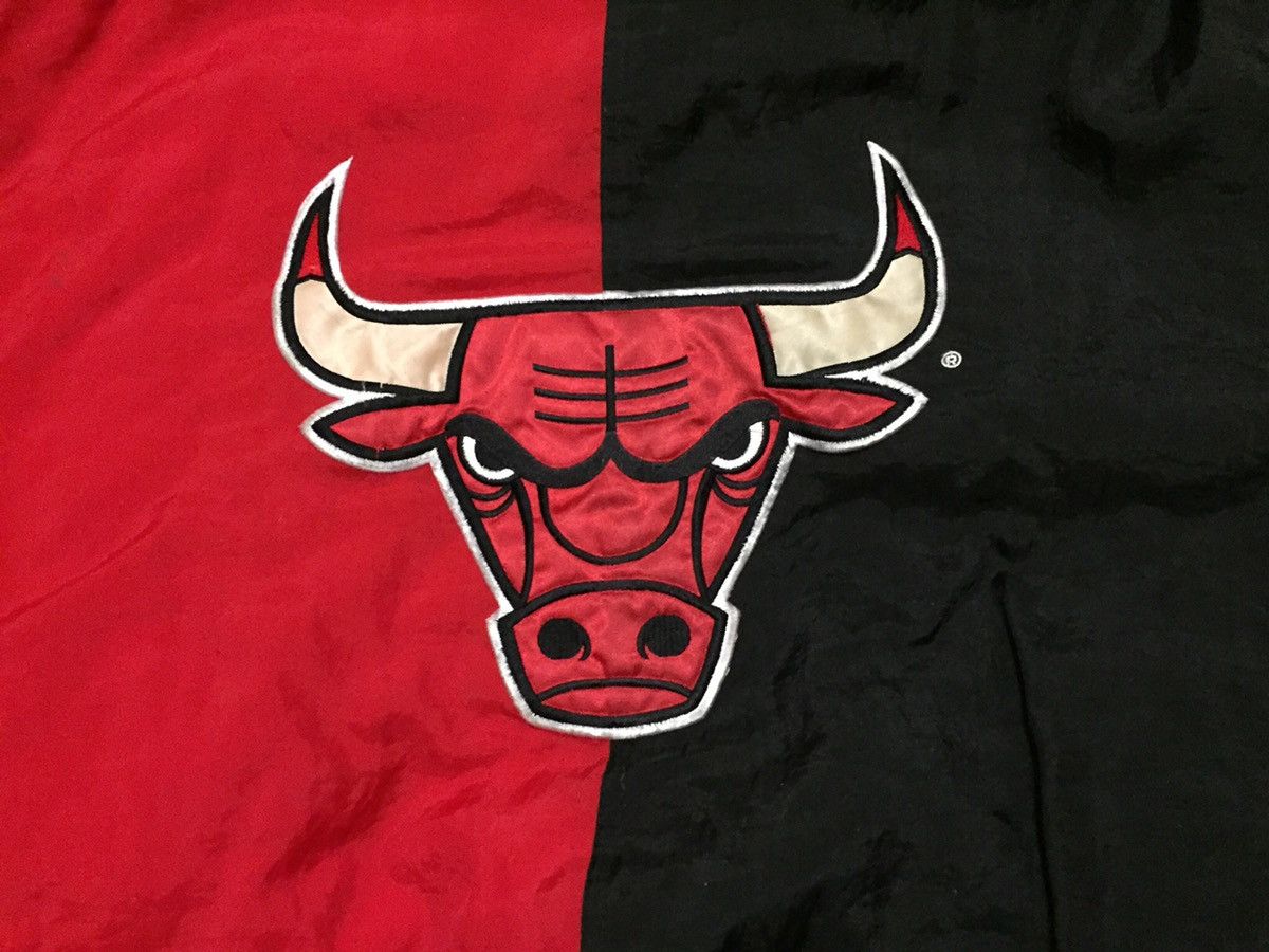Starter × Vintage Chicago Bulls Starter Size Large Full Zip Jacket Size US L / EU 52-54 / 3 - 10 Thumbnail