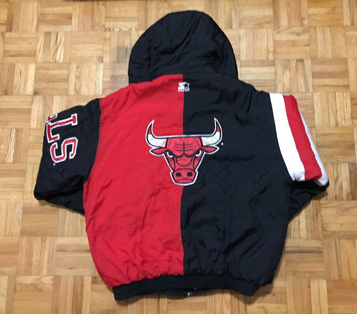Starter × Vintage Chicago Bulls Starter Size Large Full Zip Jacket Size US L / EU 52-54 / 3 - 9 Thumbnail