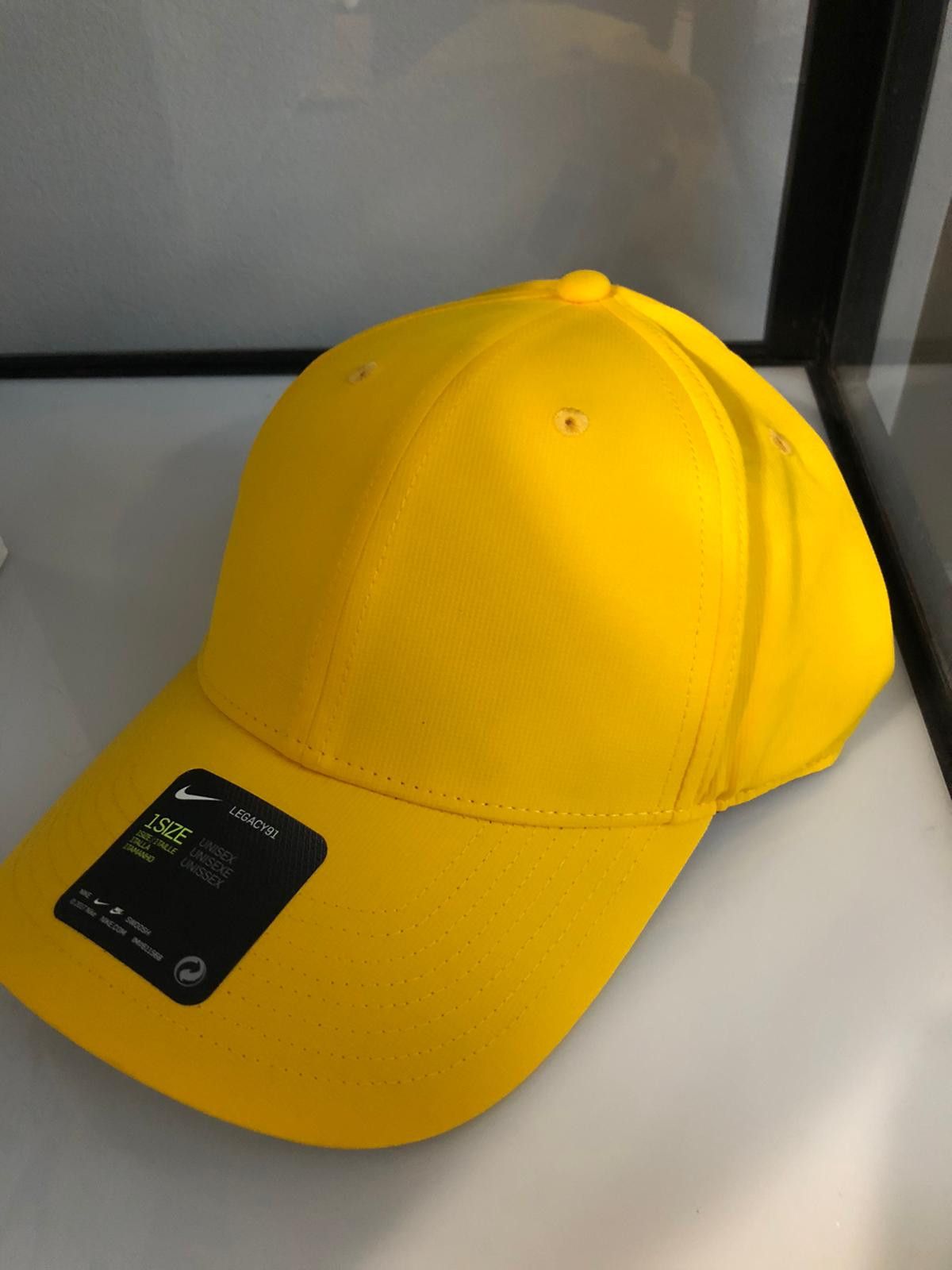 Nike New Nike men's Dri-FIT Tech Adjustable yellow Golf Hat Size ONE SIZE - 2 Preview