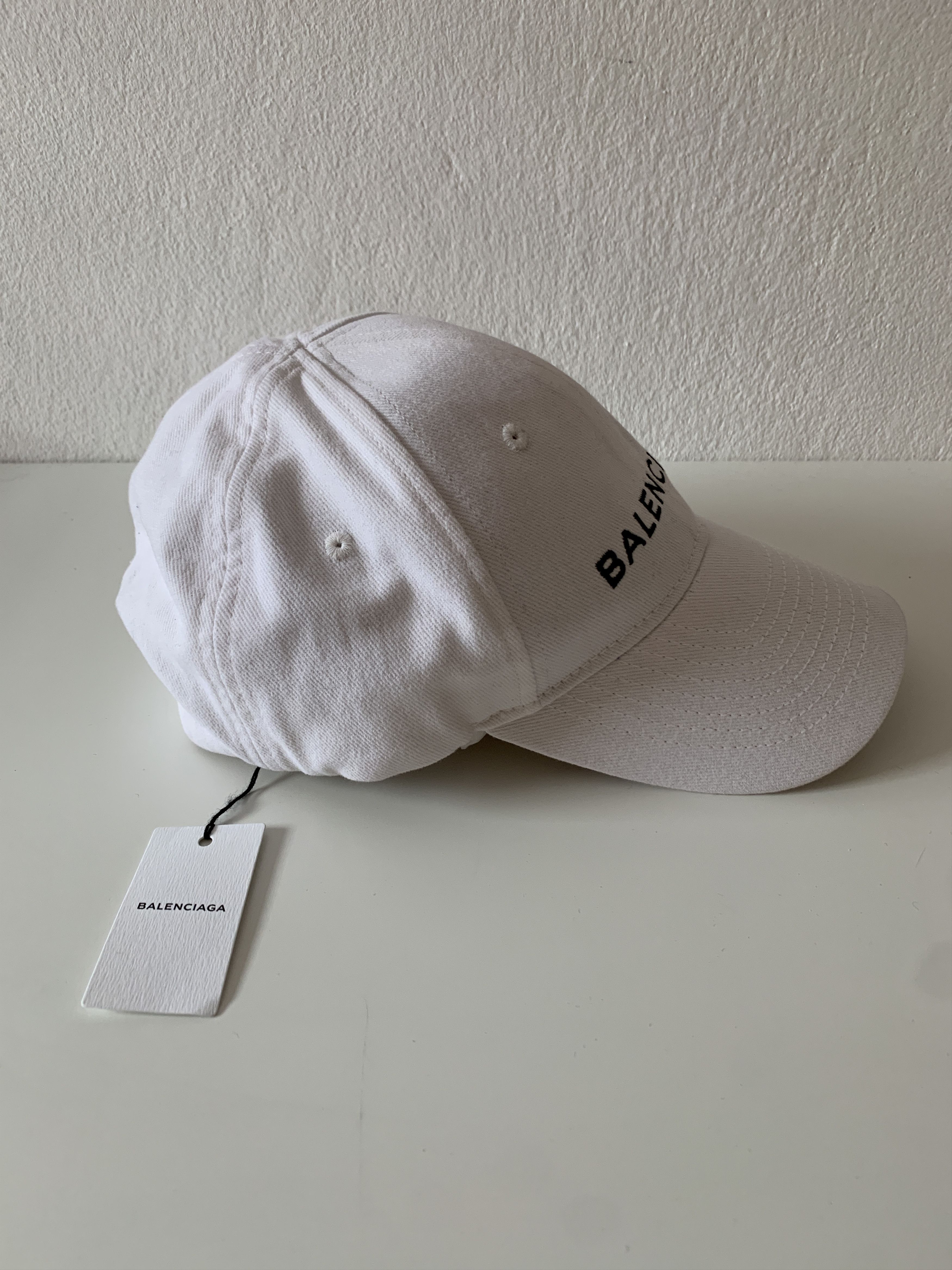 Balenciaga Balenciaga Archetype Fall Winter 17 Worn Cap