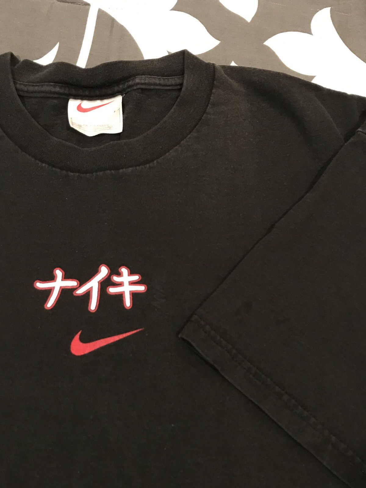 Nike Vintage Nike Japanese letters tee size L Size US L / EU 52-54 / 3 - 2 Preview