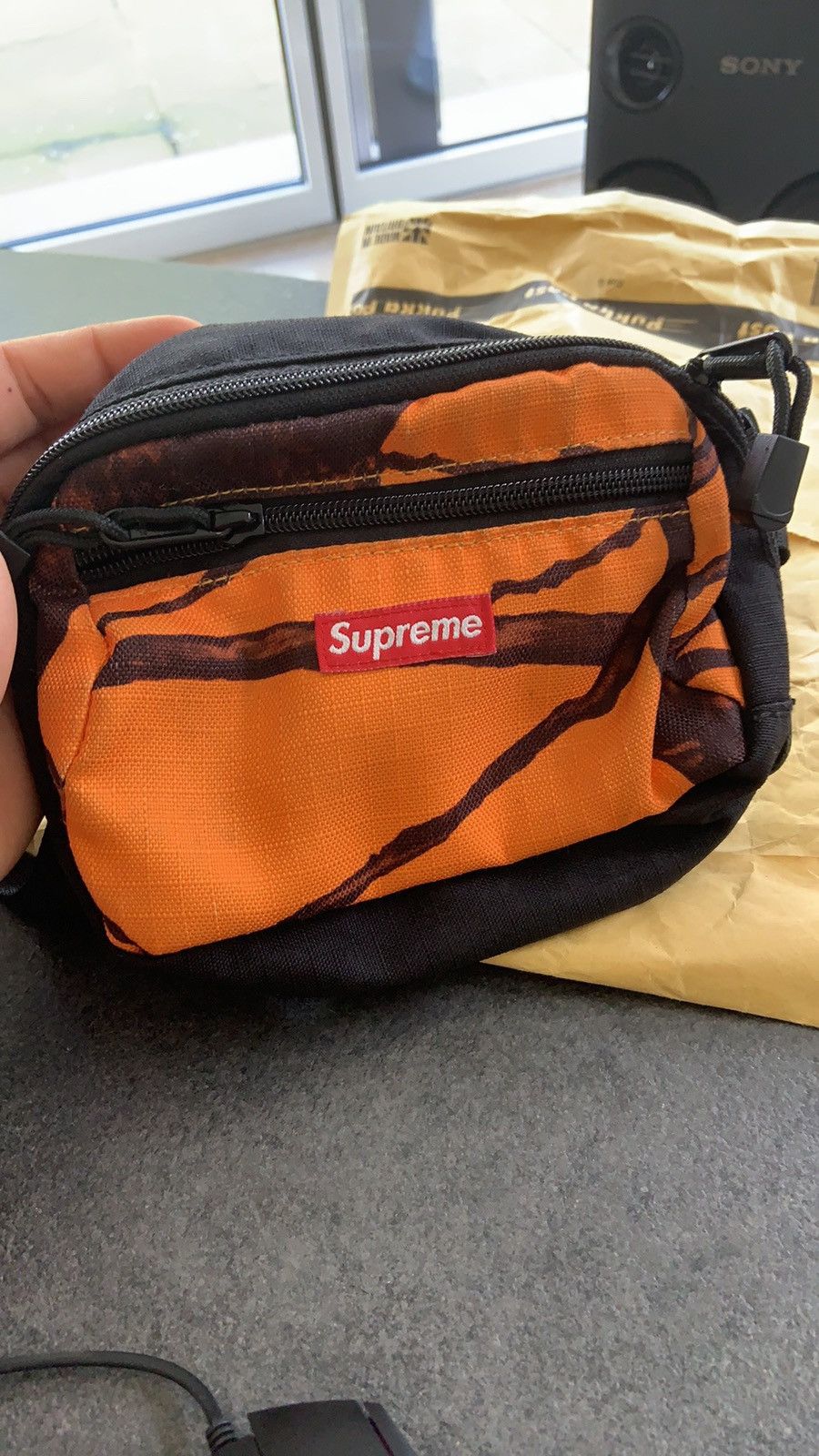 Supreme × The North Face Supreme tree camo orange shoulder bag Size ONE SIZE - 1 Thumbnail