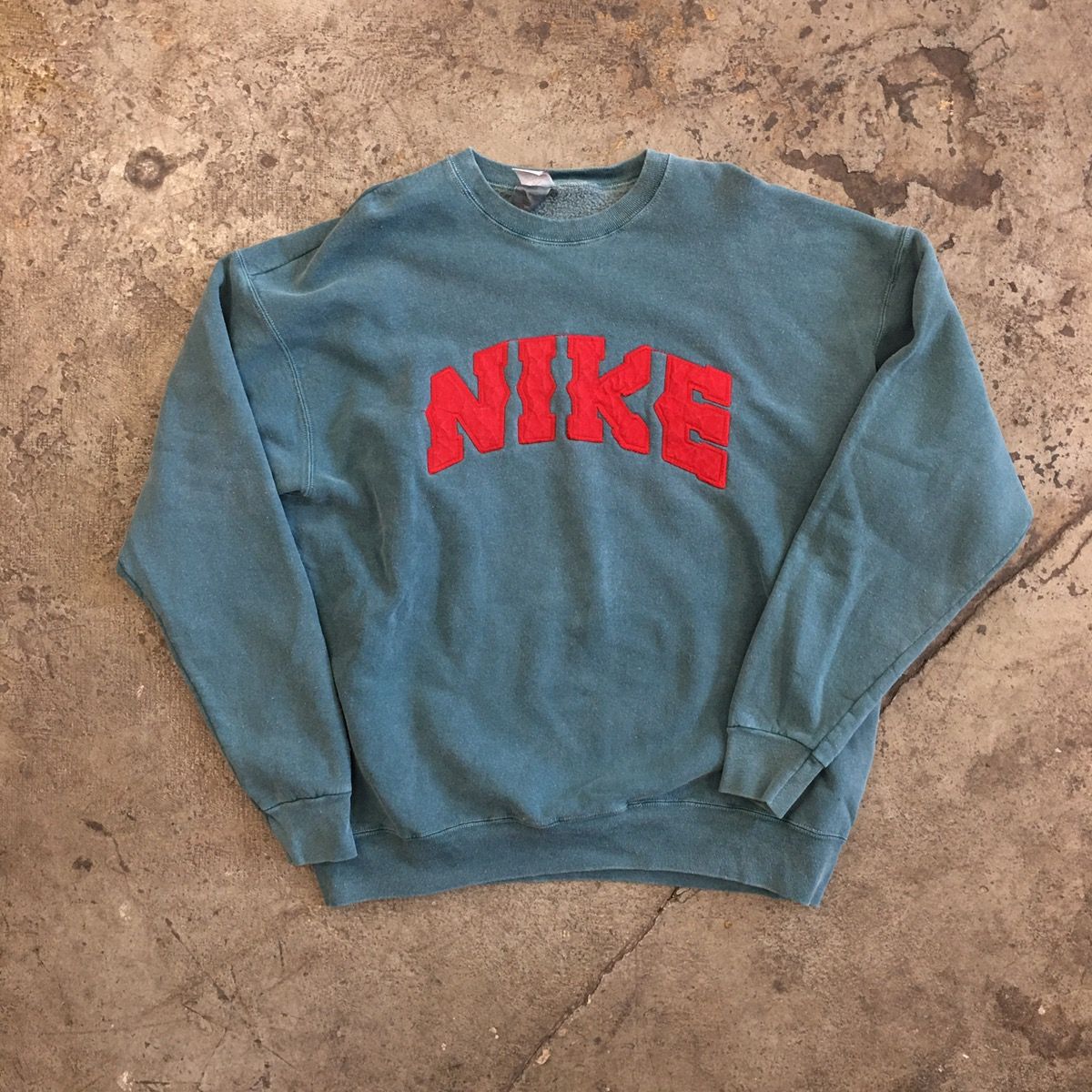 Nike VINTAGE 90s NIKE AIR FADED SPELL OUT PULLOVER SWEATSHIRT Size US XL / EU 56 / 4 - 1 Preview