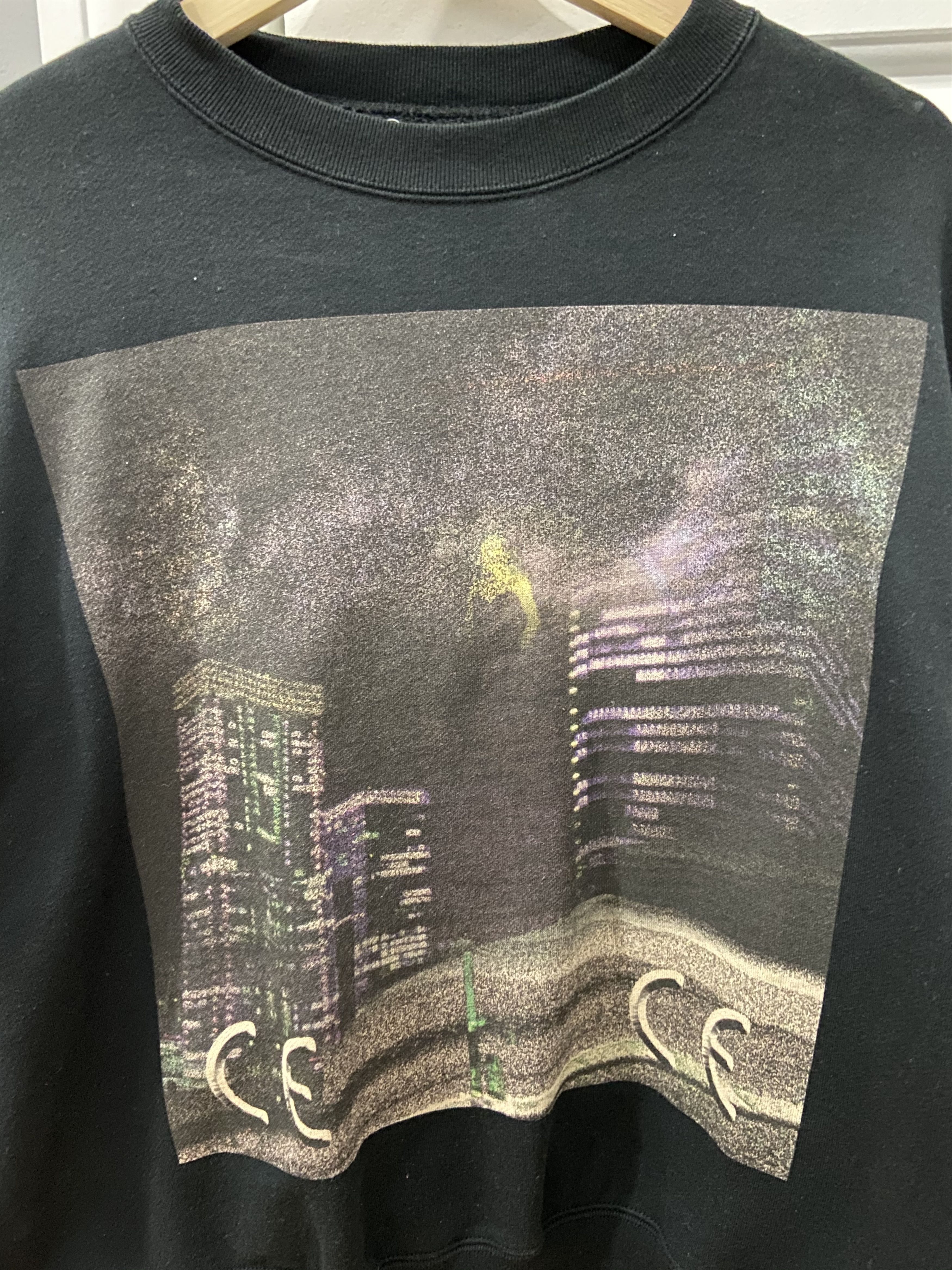 国内外の人気 Cav Empt Grailed | Sweatshirt Crewneck Vector Night Empt Cav トップス