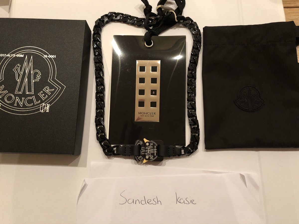 Moncler necklace shop