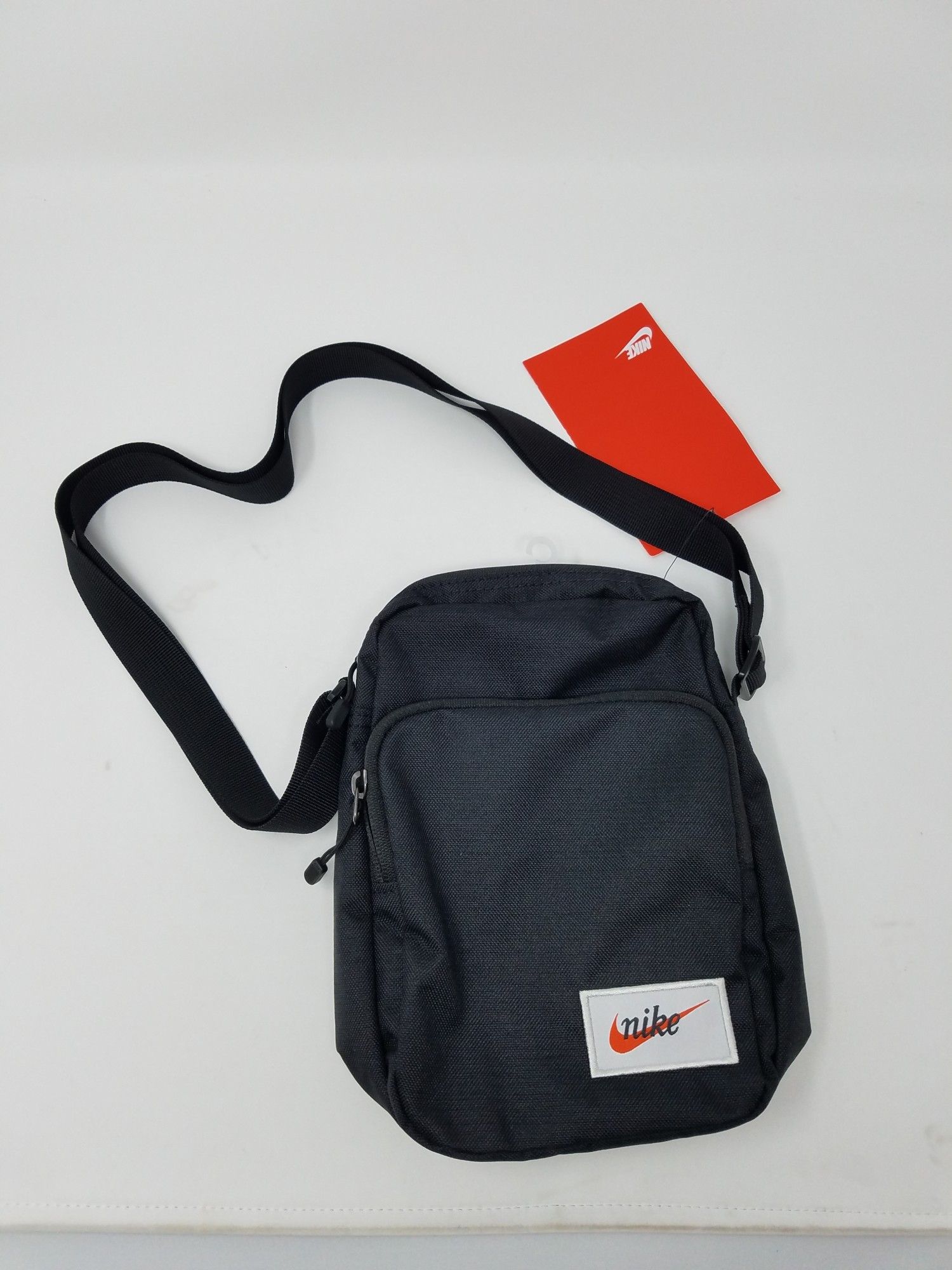 crossbody backpack nike