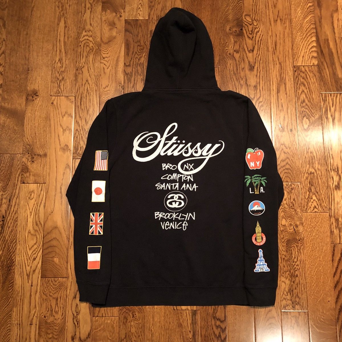 Stussy world hot sale tour flag