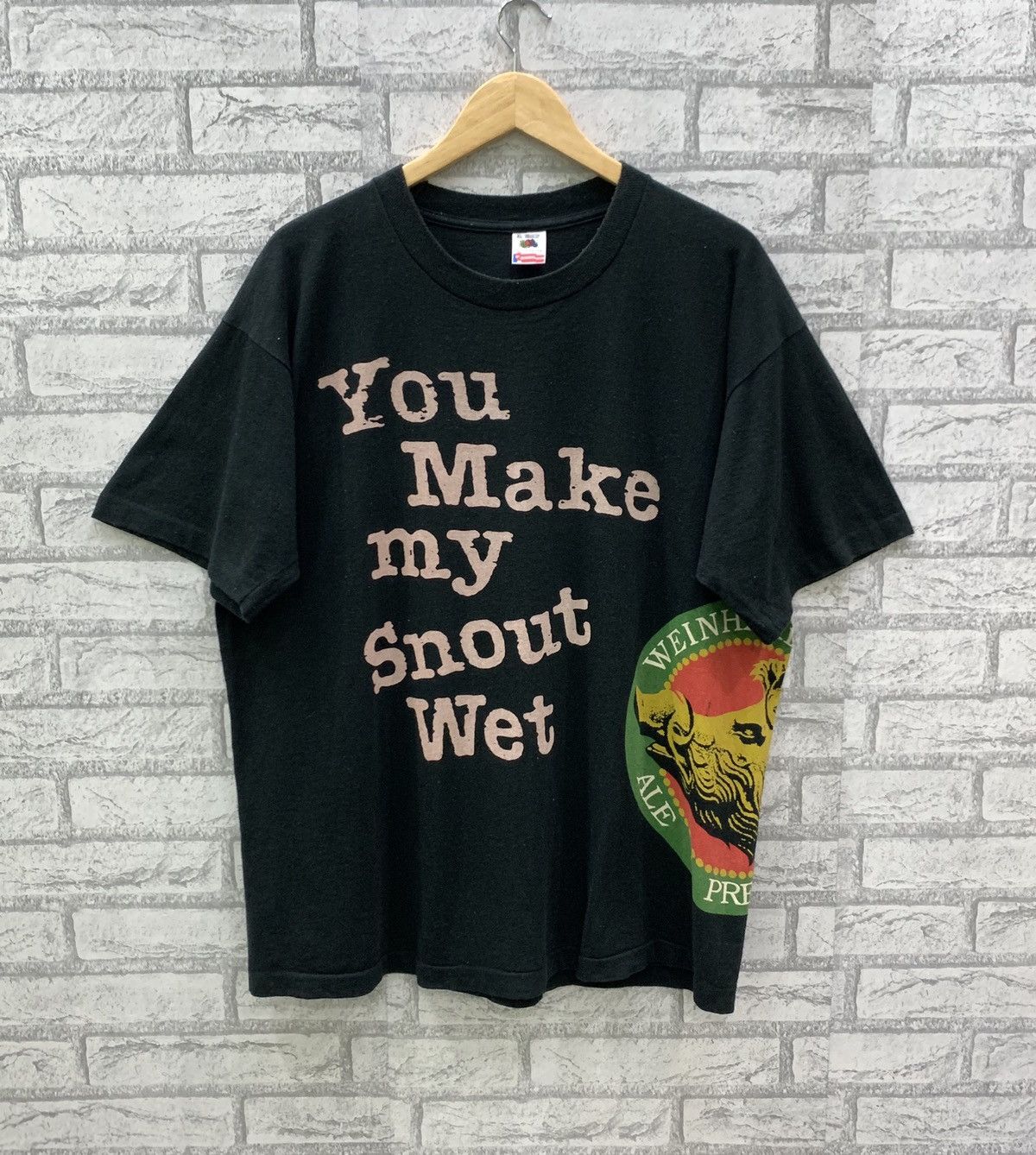 Vintage Vintage 90s ALE Premium Light Weinhard’s Blue Boar T-shirt Size US XL / EU 56 / 4 - 1 Thumbnail