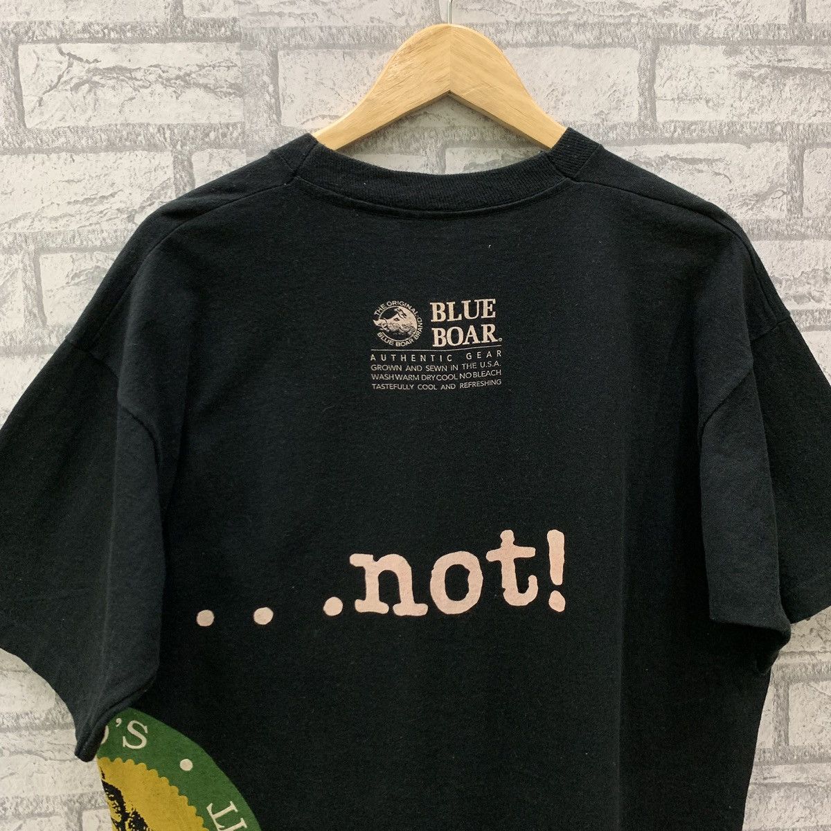 Vintage Vintage 90s ALE Premium Light Weinhard’s Blue Boar T-shirt Size US XL / EU 56 / 4 - 6 Thumbnail