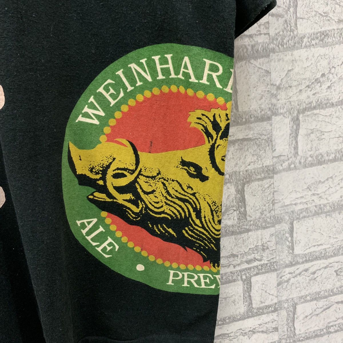 Vintage Vintage 90s ALE Premium Light Weinhard’s Blue Boar T-shirt Size US XL / EU 56 / 4 - 4 Thumbnail