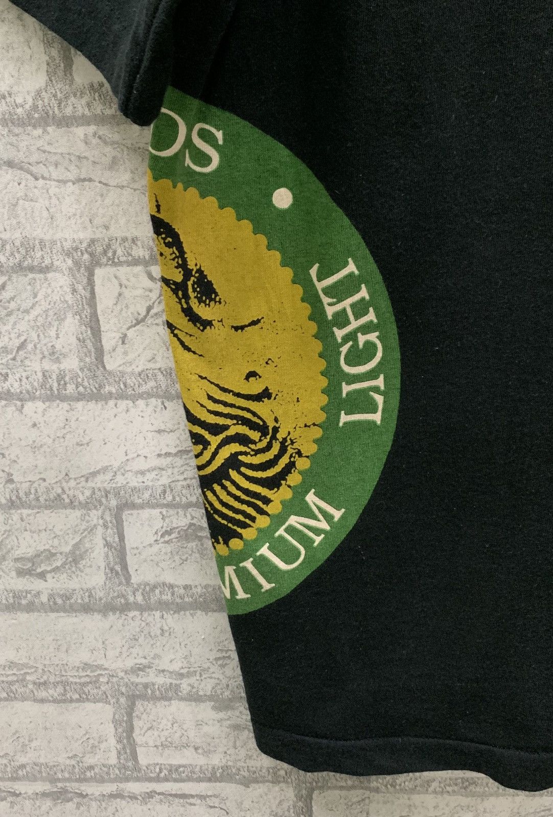 Vintage Vintage 90s ALE Premium Light Weinhard’s Blue Boar T-shirt Size US XL / EU 56 / 4 - 5 Thumbnail