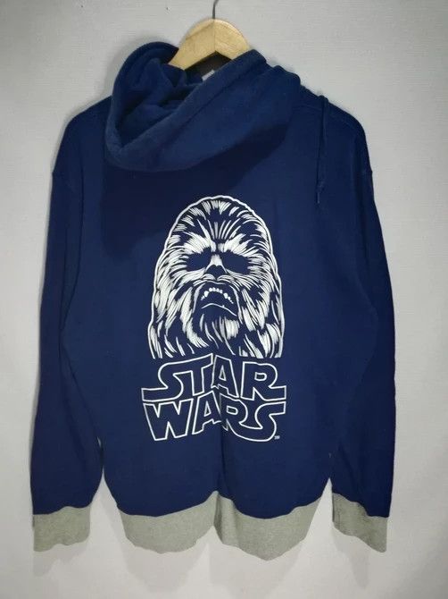 Uniqlo uniqlo x iconic star wars character Chewbacca hoodie Size US XL / EU 56 / 4 - 1 Thumbnail