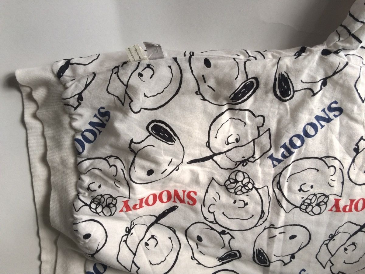 Cartoon Network × Disney × Japanese Brand Snoopy sweatshirt design logo snoopy back forward Size US M / EU 48-50 / 2 - 5 Thumbnail