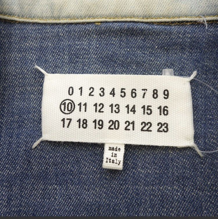 Maison Margiela SZ. 46 two-tone Denim shirt Maison Margiela Size US S / EU 44-46 / 1 - 7 Thumbnail