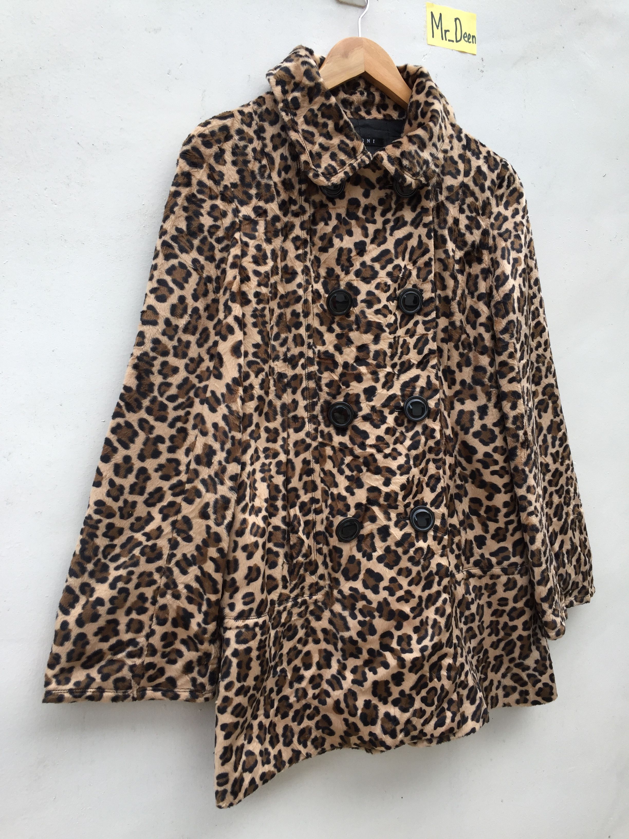 Japanese Brand Vintage Leopard button ups jacket Nice Design Size US S / EU 44-46 / 1 - 2 Thumbnail