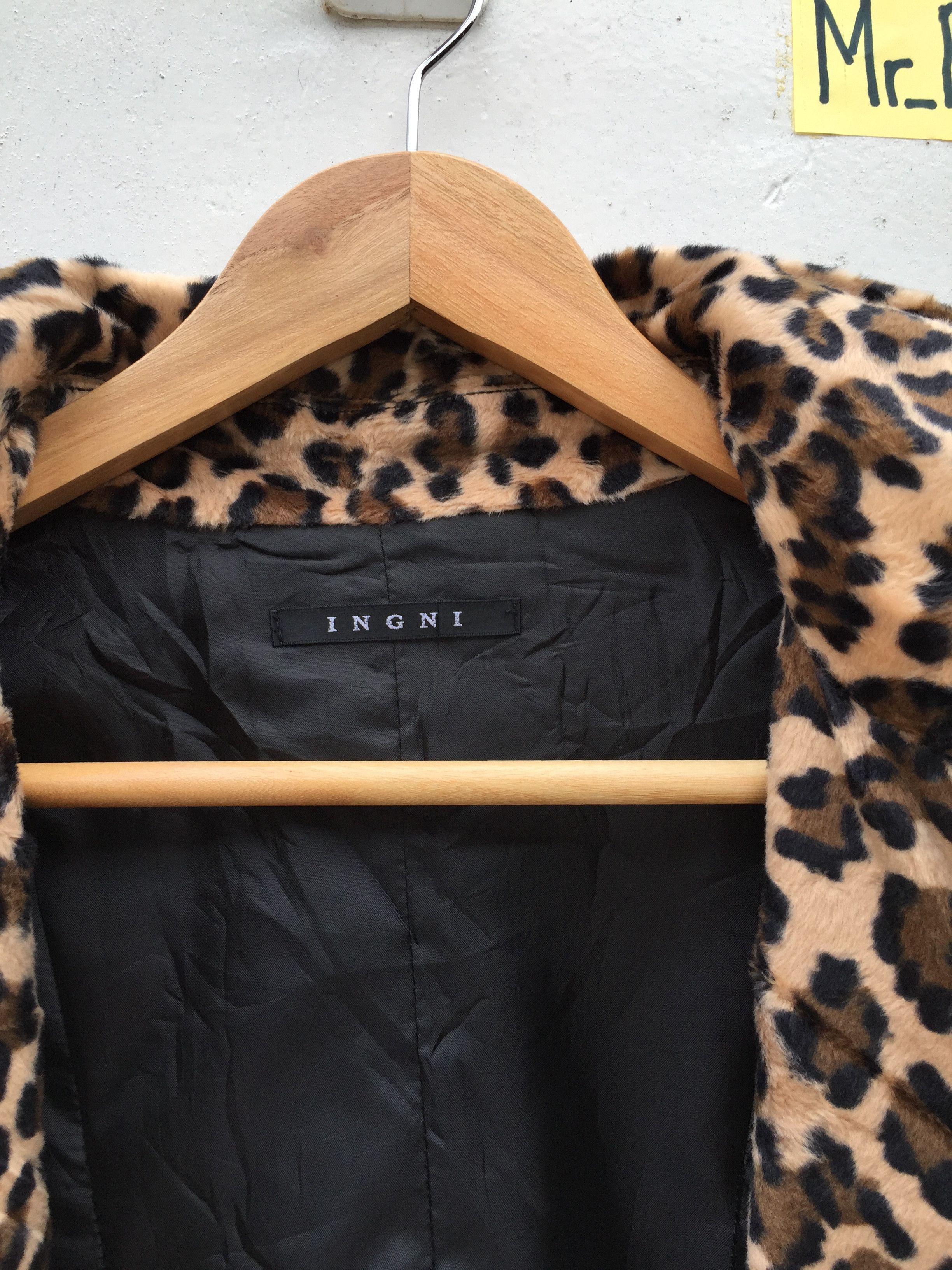 Japanese Brand Vintage Leopard button ups jacket Nice Design Size US S / EU 44-46 / 1 - 12 Thumbnail