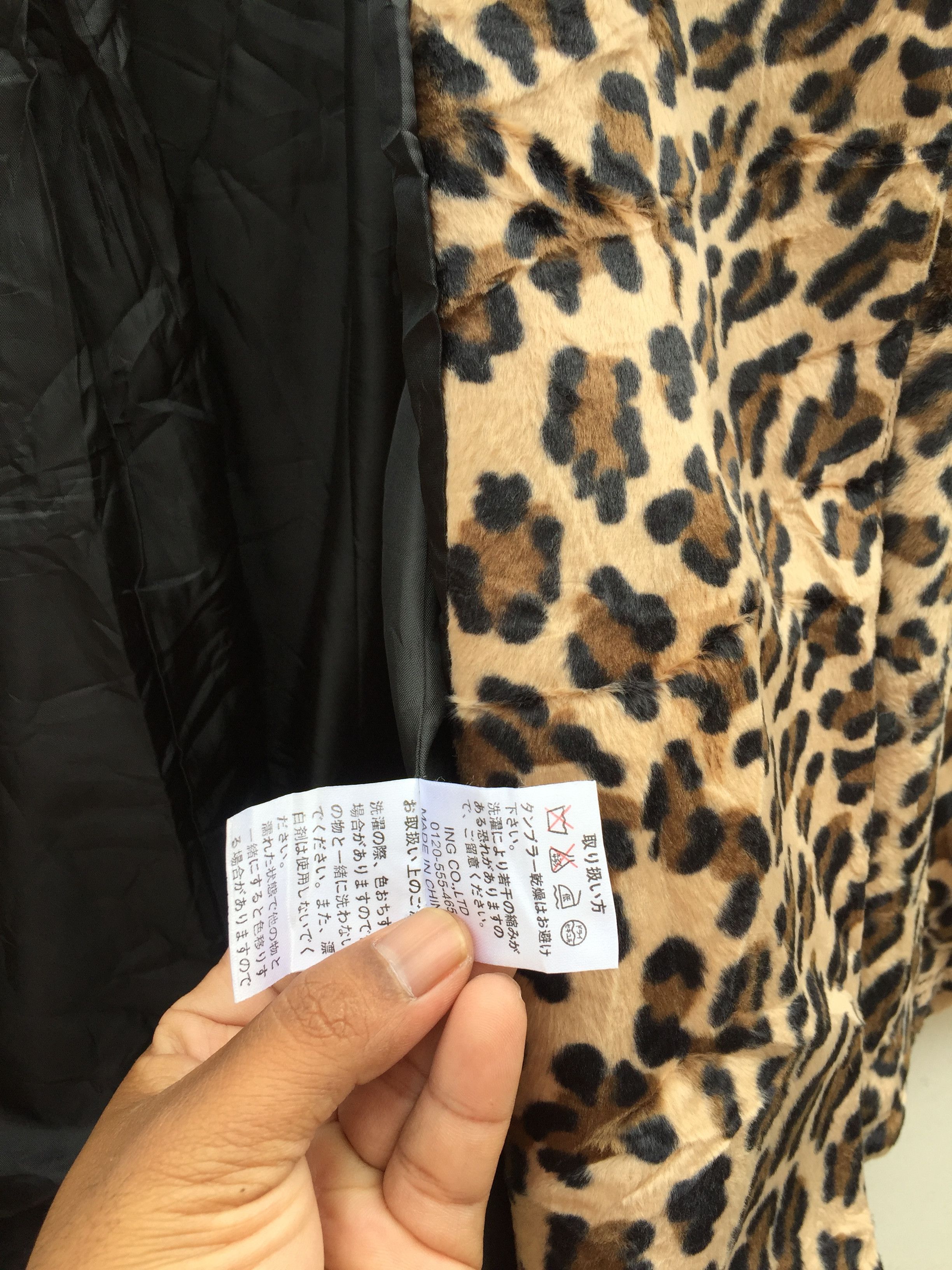 Japanese Brand Vintage Leopard button ups jacket Nice Design Size US S / EU 44-46 / 1 - 14 Thumbnail