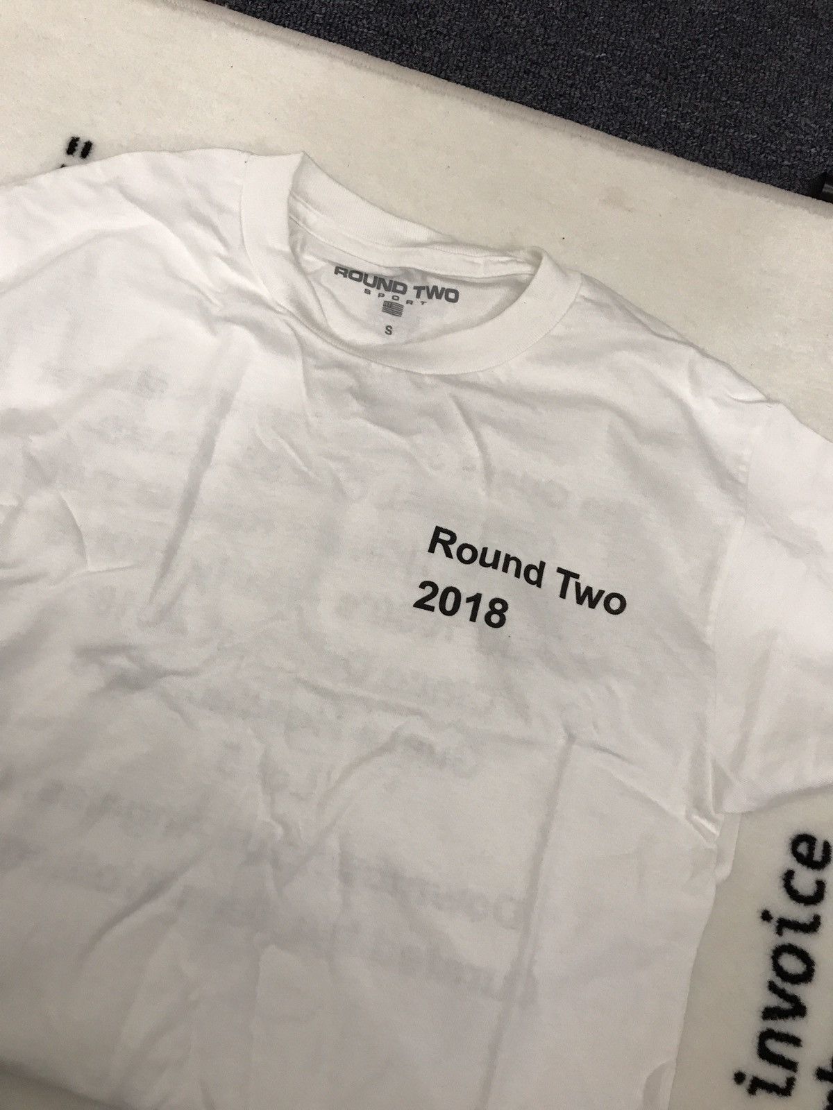 ROUND TWO X GUESS JEANS FARMERS MARKET TEE Short Sleeve T Shirts