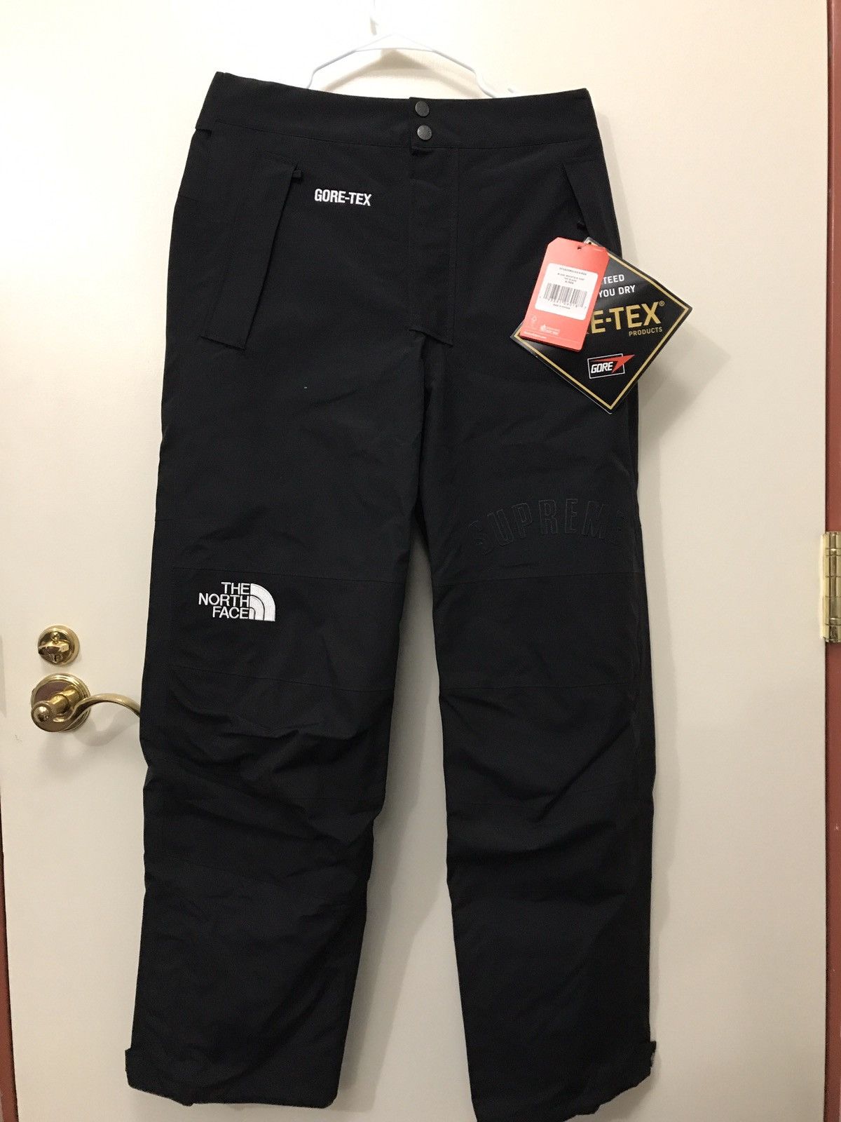 Supreme × The North Face SUPREME X TNF ARC MOUNTAIN PANTS SMALL | Grailed