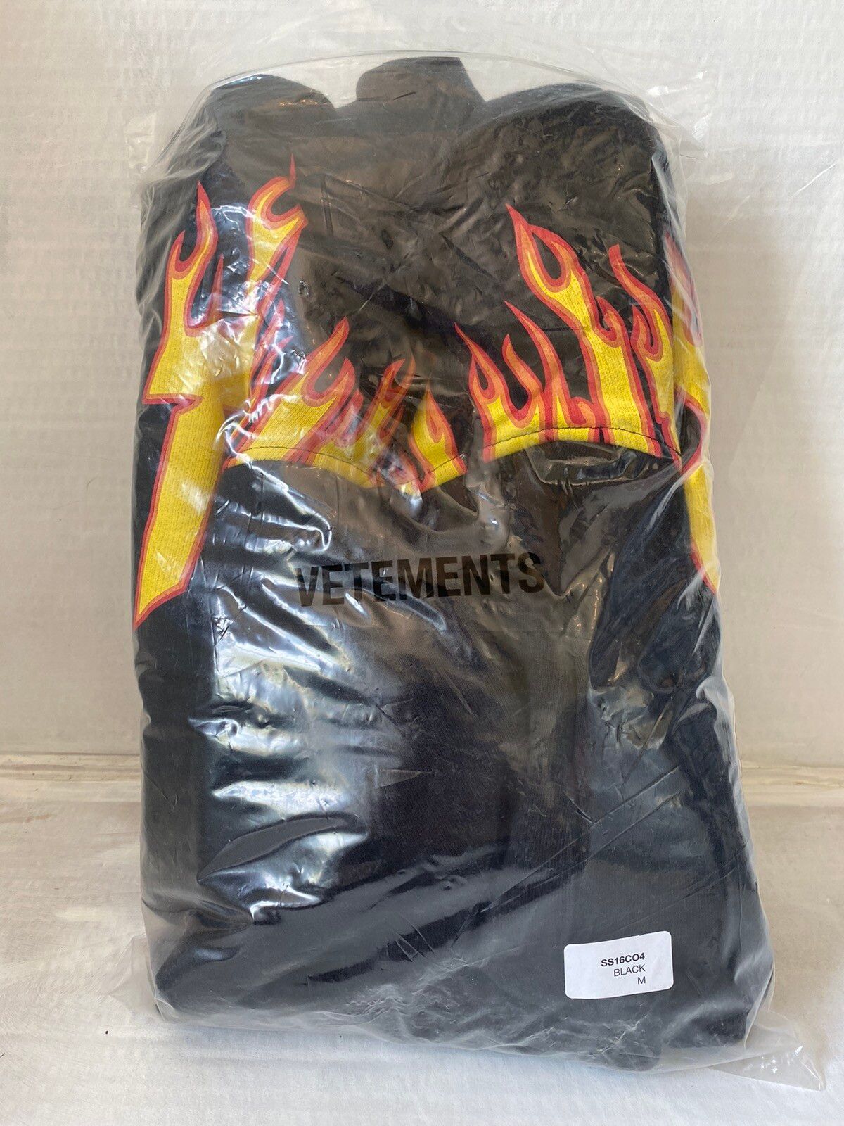 Vetements Vetements rare flame thrasher font hoodie medium with tags Size US M / EU 48-50 / 2 - 4 Preview