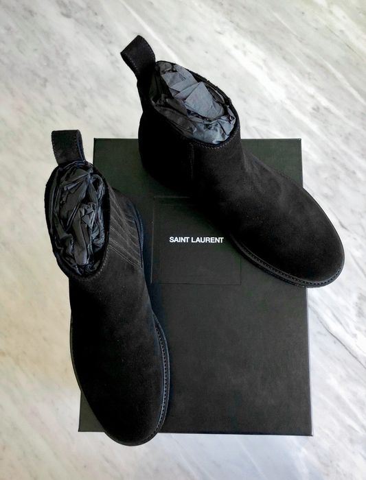 Saint laurent hugo outlet 25 chelsea boots