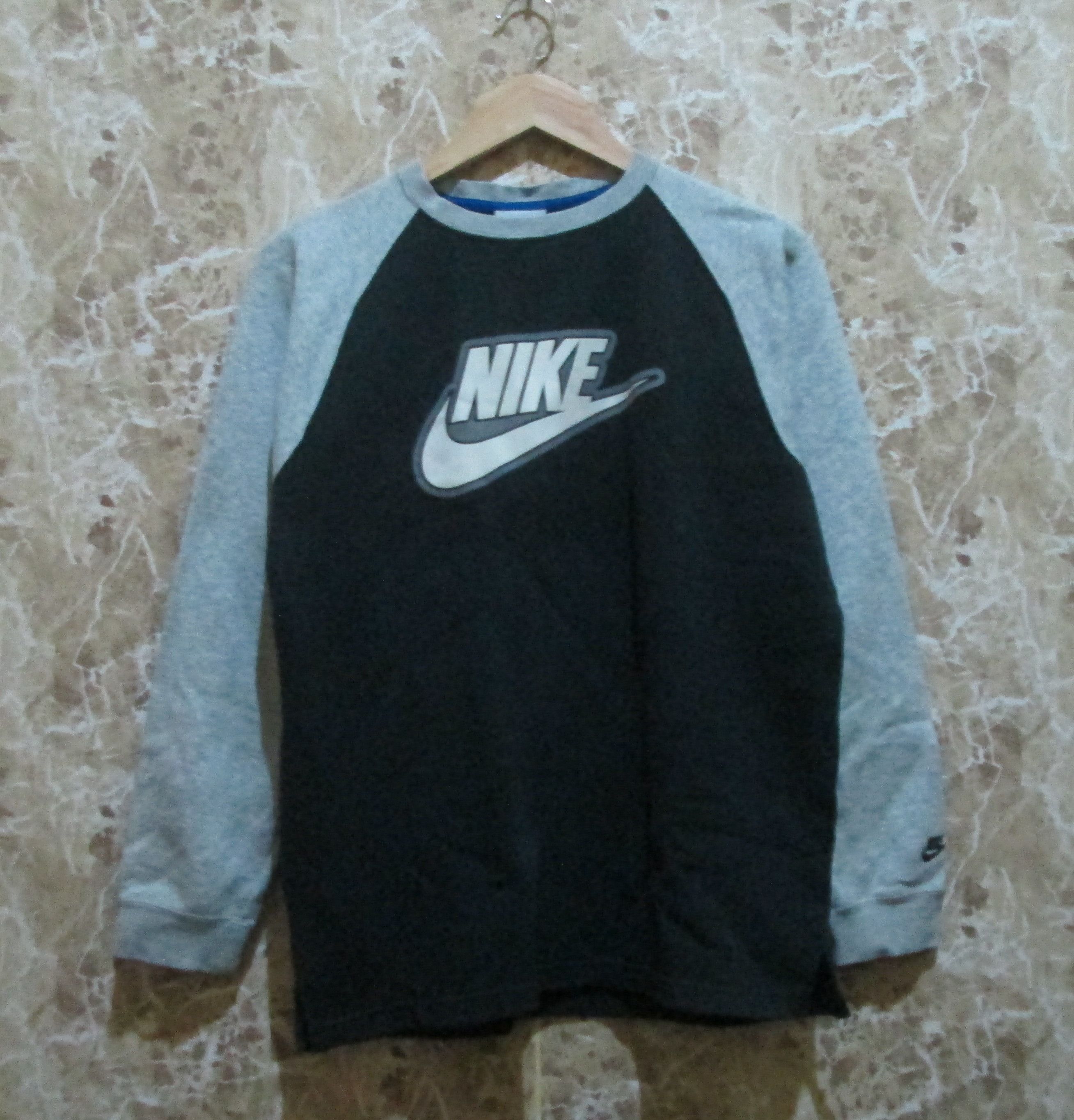 Nike Spellout Big Logo Crewneck Sweatshirt