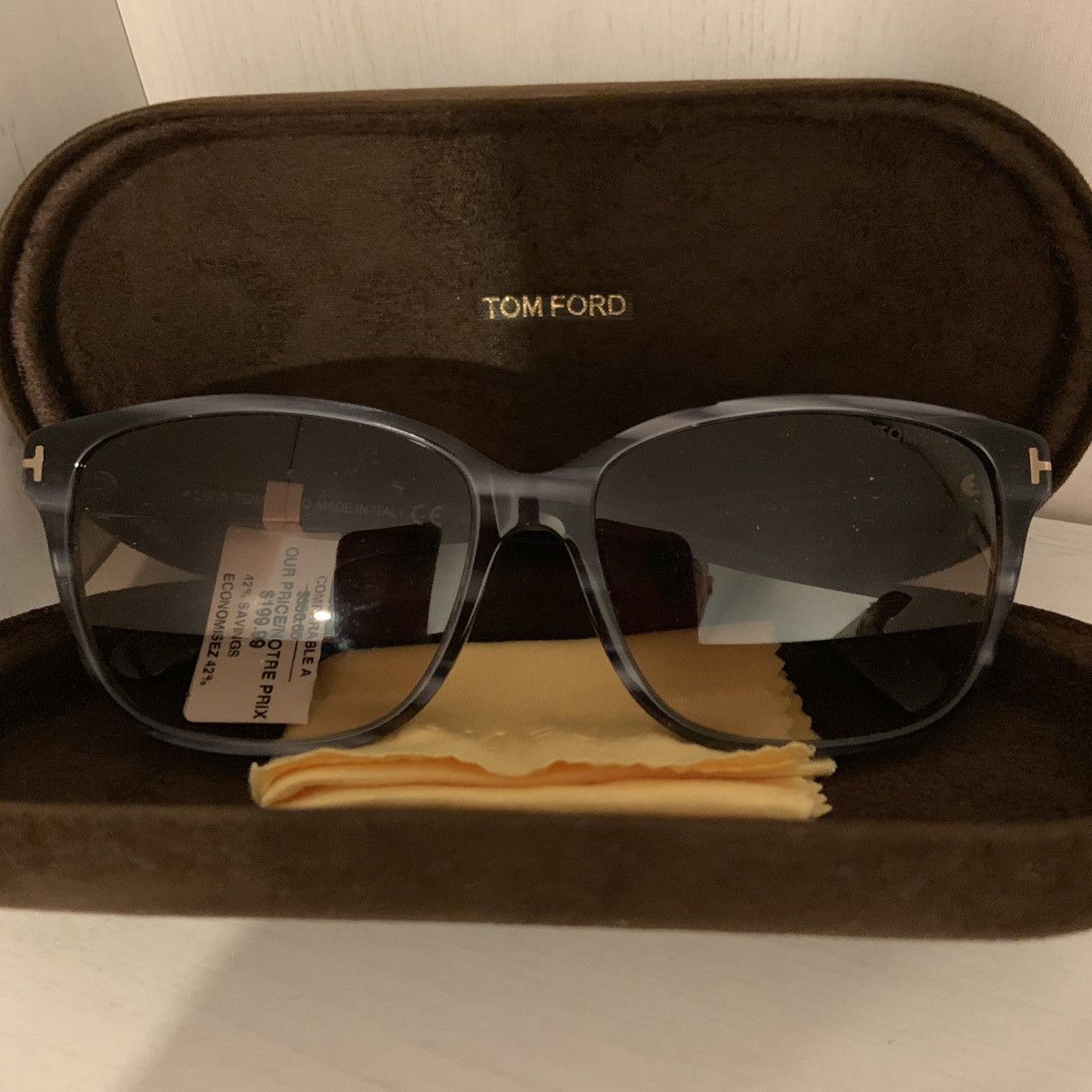 Tom ford dana sales