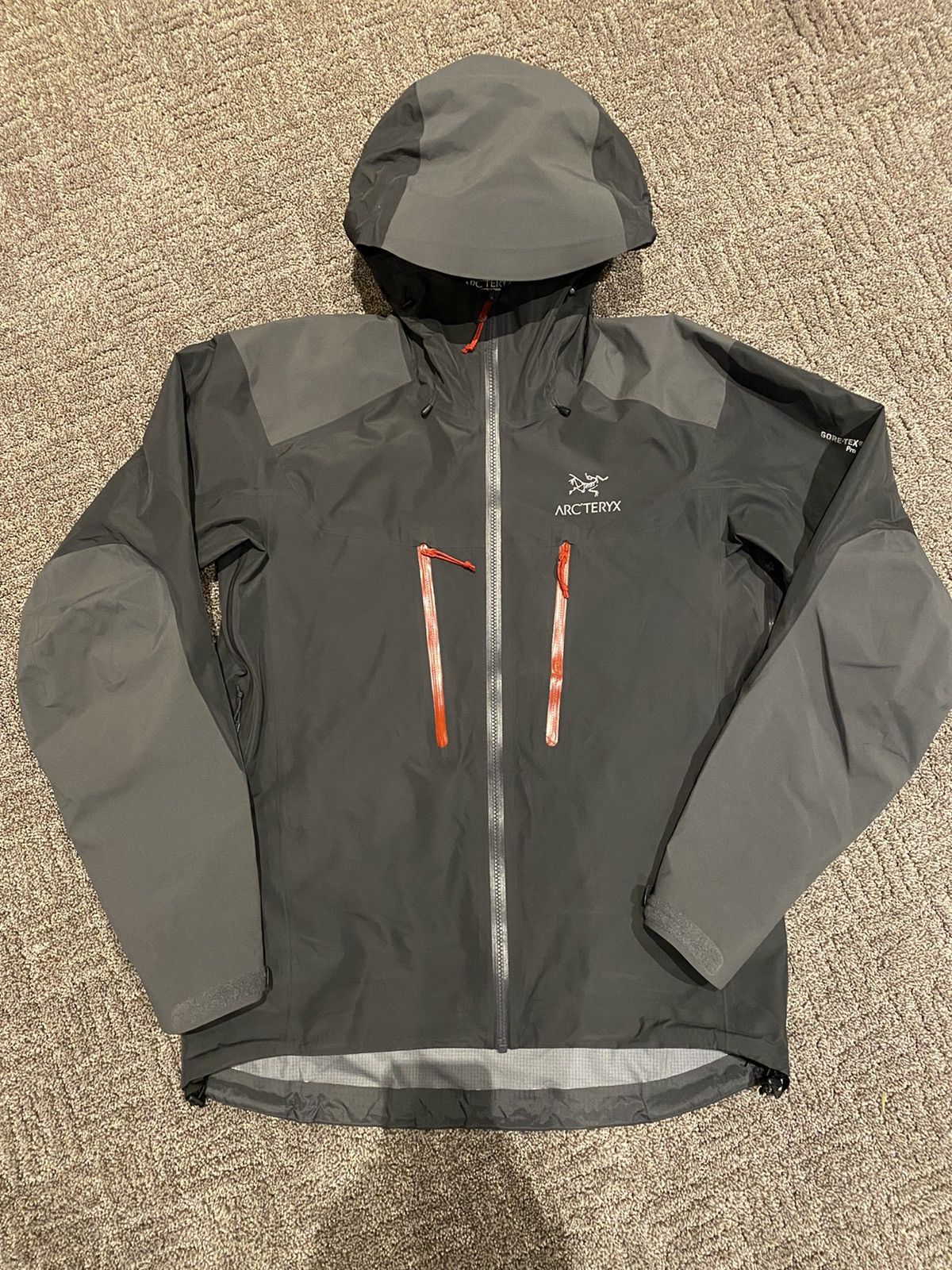 Arc'teryx Arcteryx Alpha AR M grey red goretex pro 3L shell