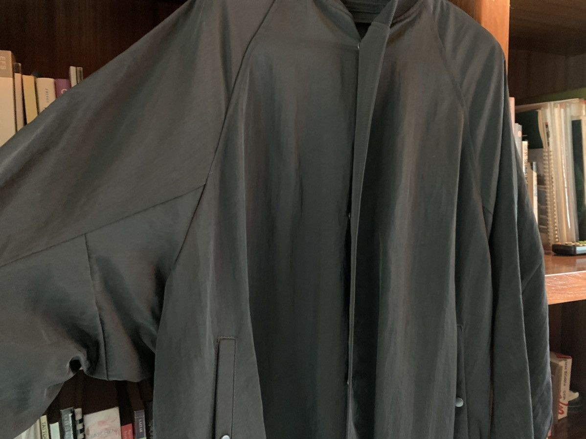 Julius Julius black textured nylon twill oversized coat Size US M / EU 48-50 / 2 - 6 Thumbnail