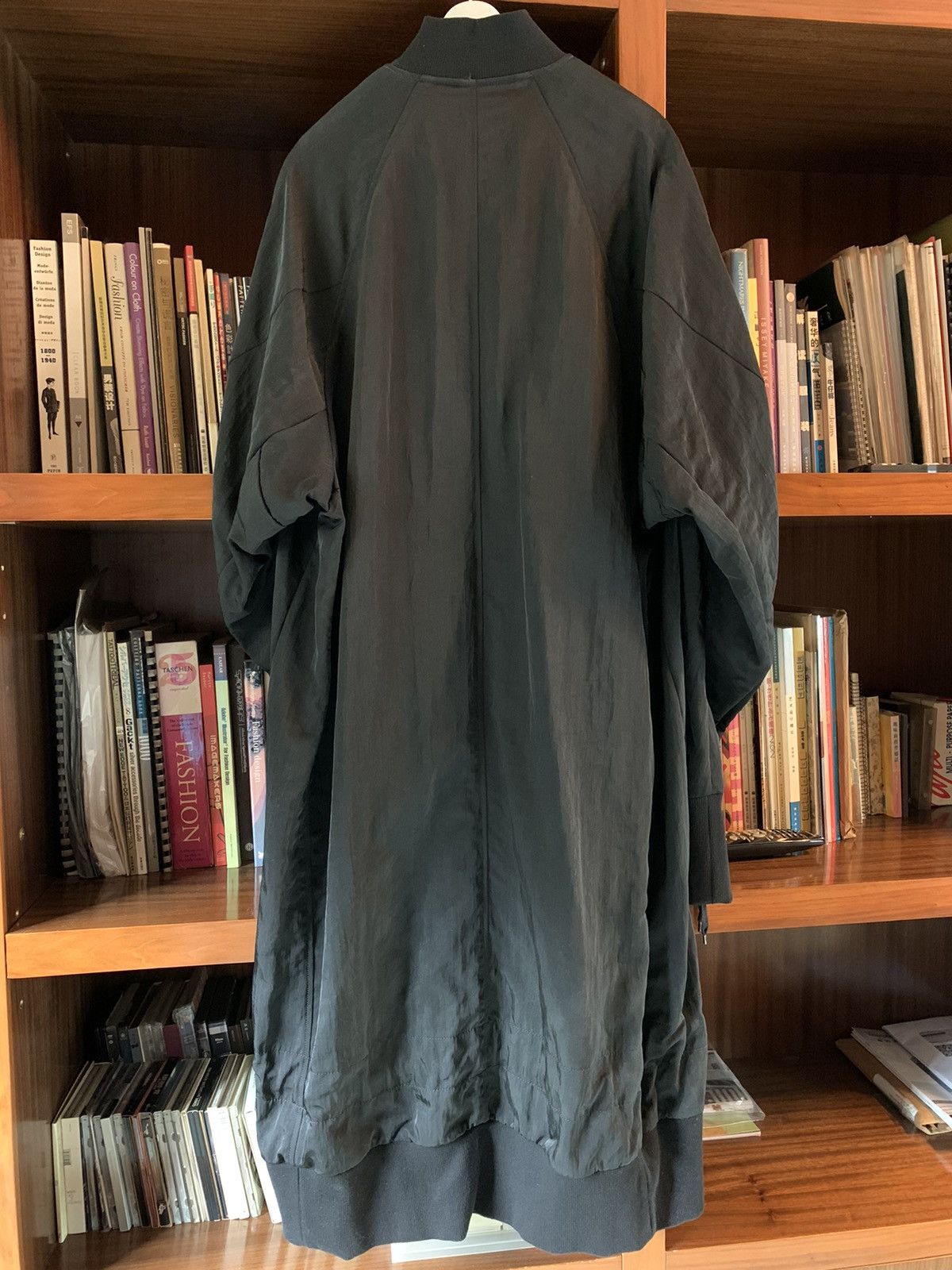 Julius Julius black textured nylon twill oversized coat Size US M / EU 48-50 / 2 - 5 Thumbnail