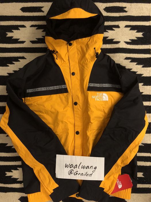 The north face 92 hotsell retro rage rain jacket