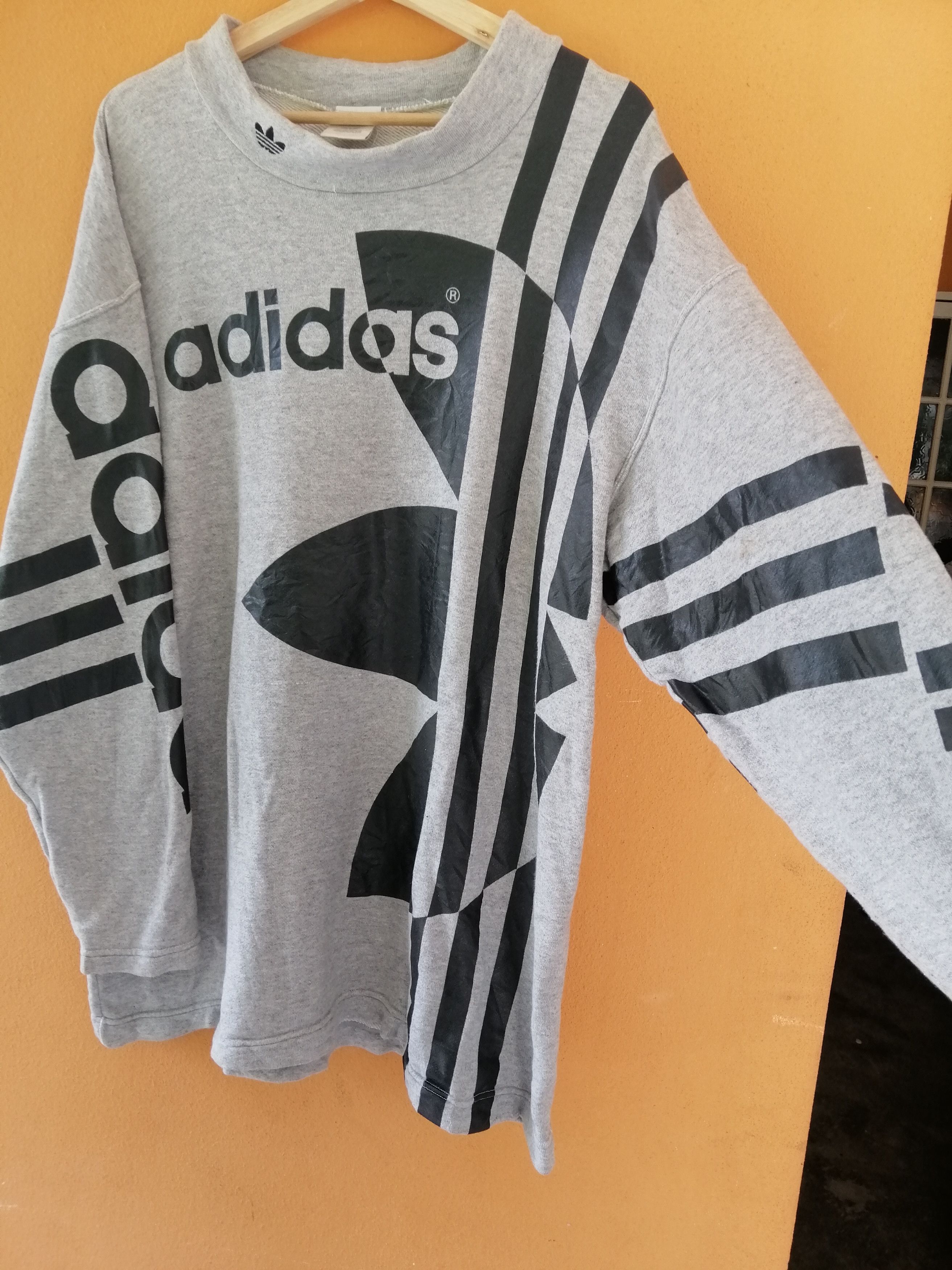 Adidas VINTAGE ADIDAS TREFOIL BIG LOGO FULLPRINT SWEATSHIRTS B22 Size US L / EU 52-54 / 3 - 10 Thumbnail