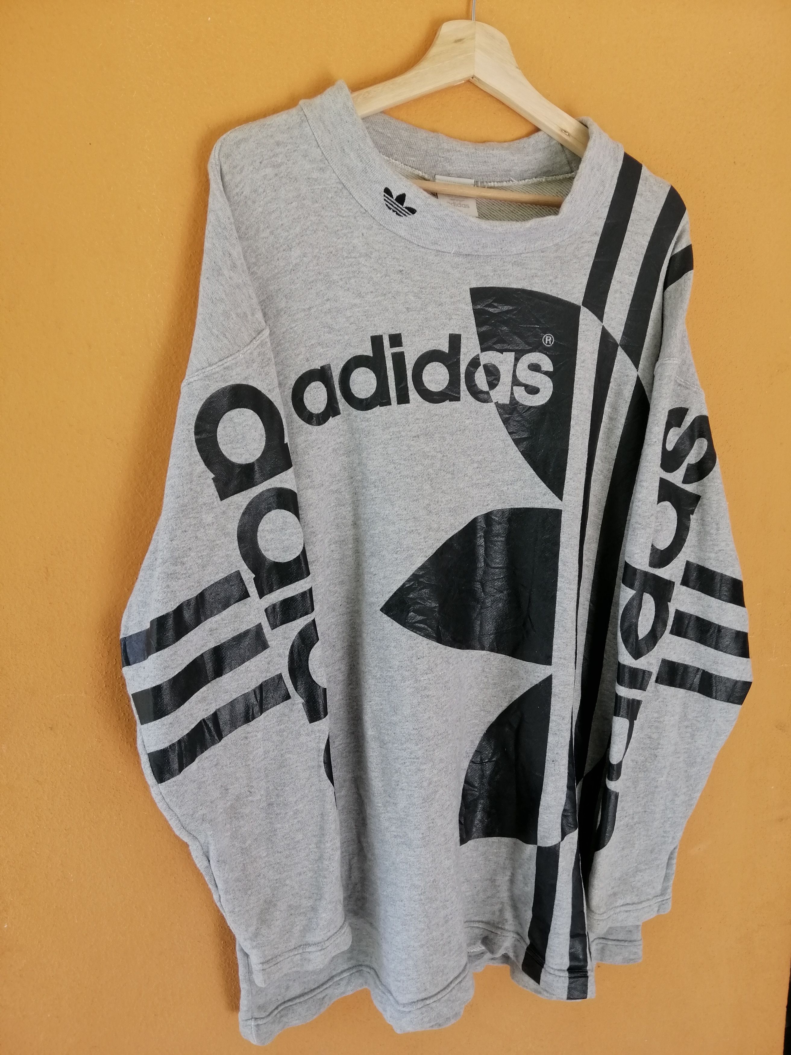 Adidas VINTAGE ADIDAS TREFOIL BIG LOGO FULLPRINT SWEATSHIRTS B22 Size US L / EU 52-54 / 3 - 5 Thumbnail