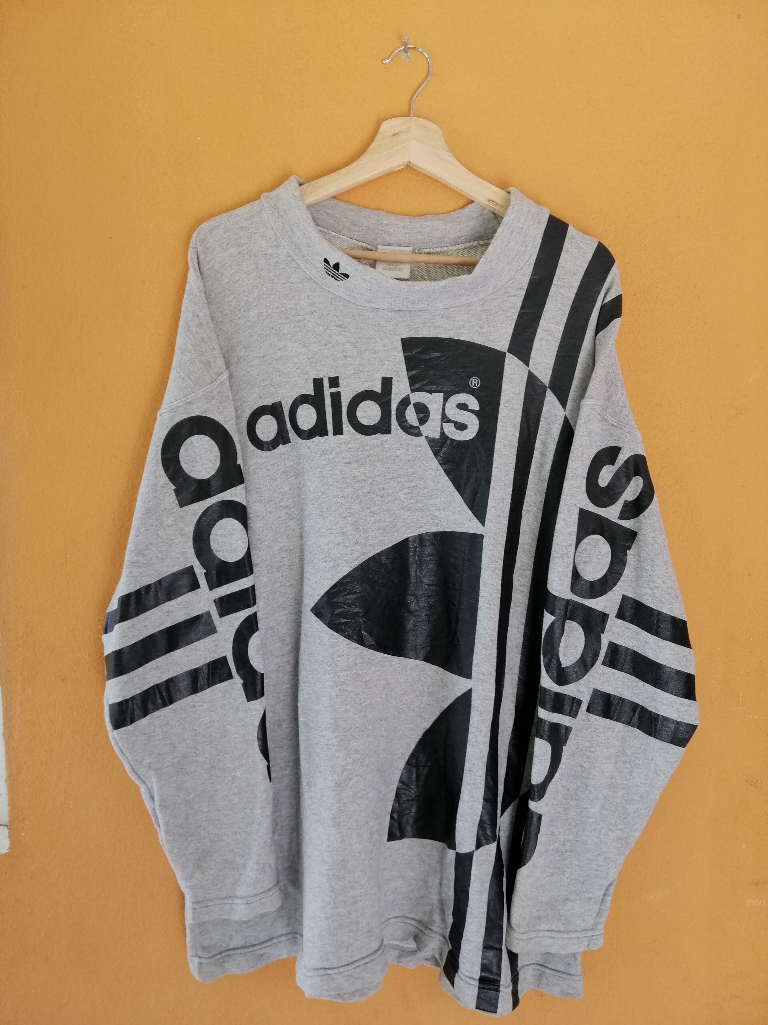 Adidas VINTAGE ADIDAS TREFOIL BIG LOGO FULLPRINT SWEATSHIRTS B22 Size US L / EU 52-54 / 3 - 1 Thumbnail