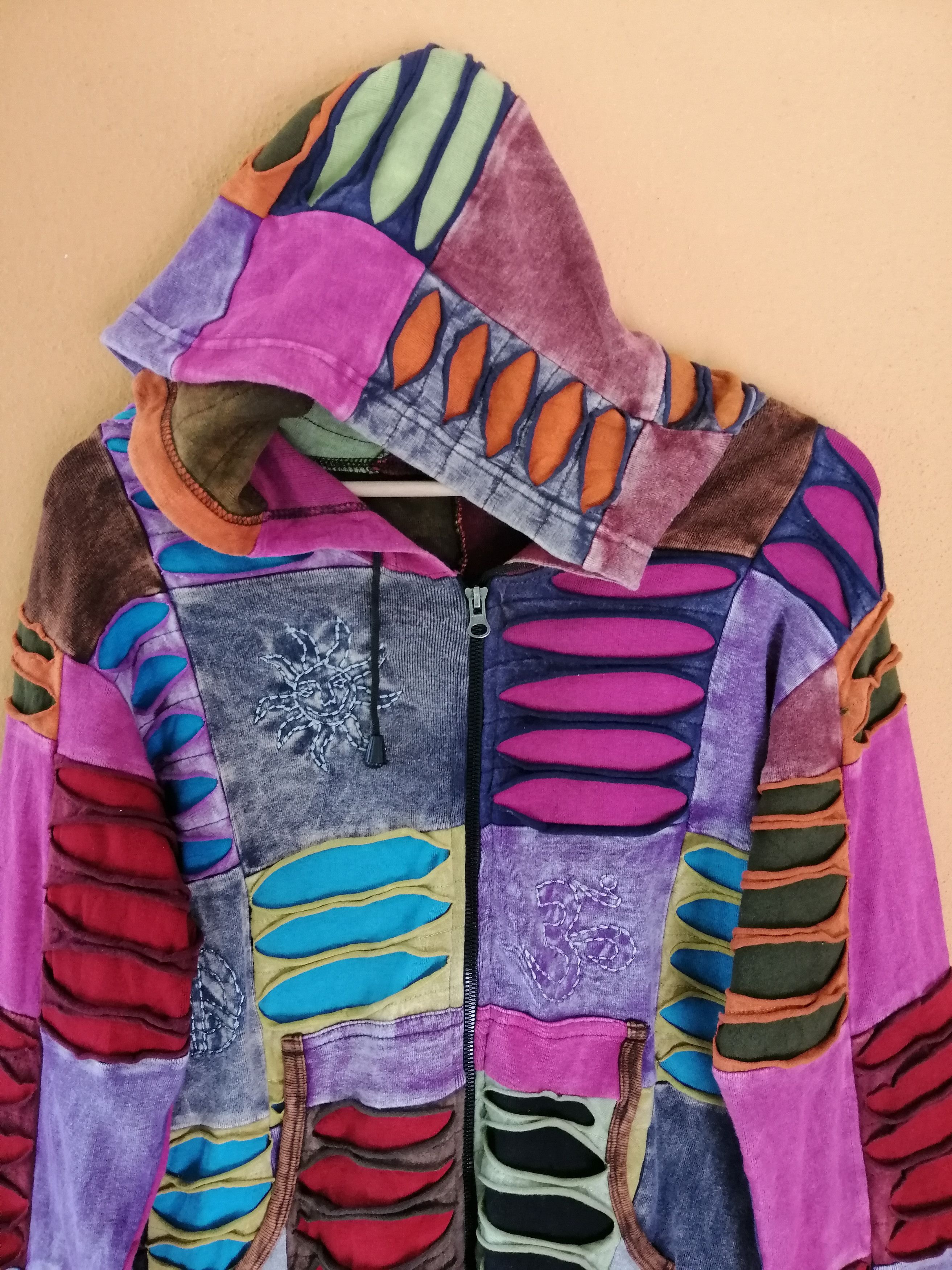 Japanese Brand Vintage Patchwork Hoodie Rare Design 90s Size US S / EU 44-46 / 1 - 7 Thumbnail