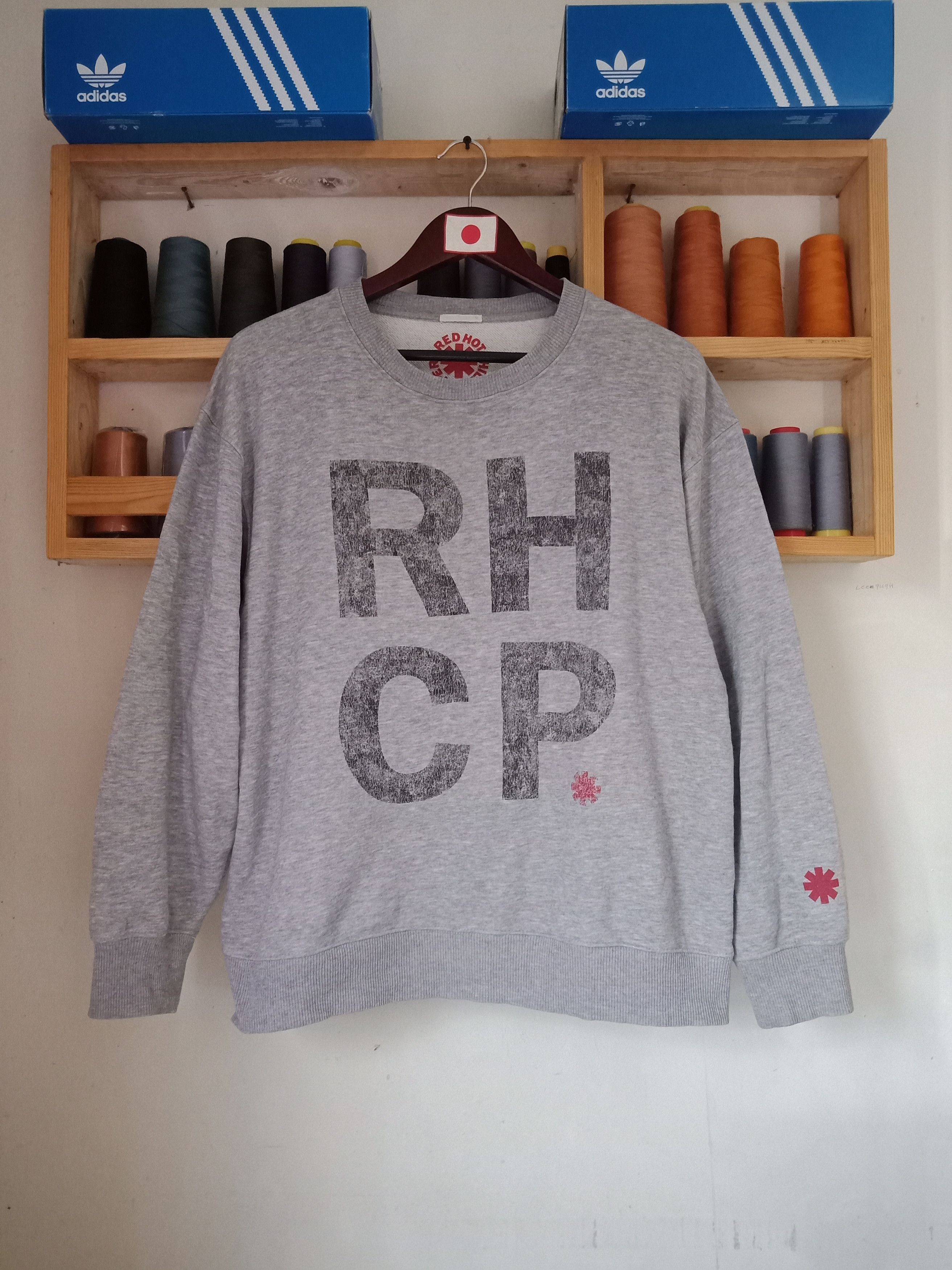 Band Tees Red Hot Chili Peppers 2012 Probity Grey Sweatshirt Size US M / EU 48-50 / 2 - 1 Thumbnail