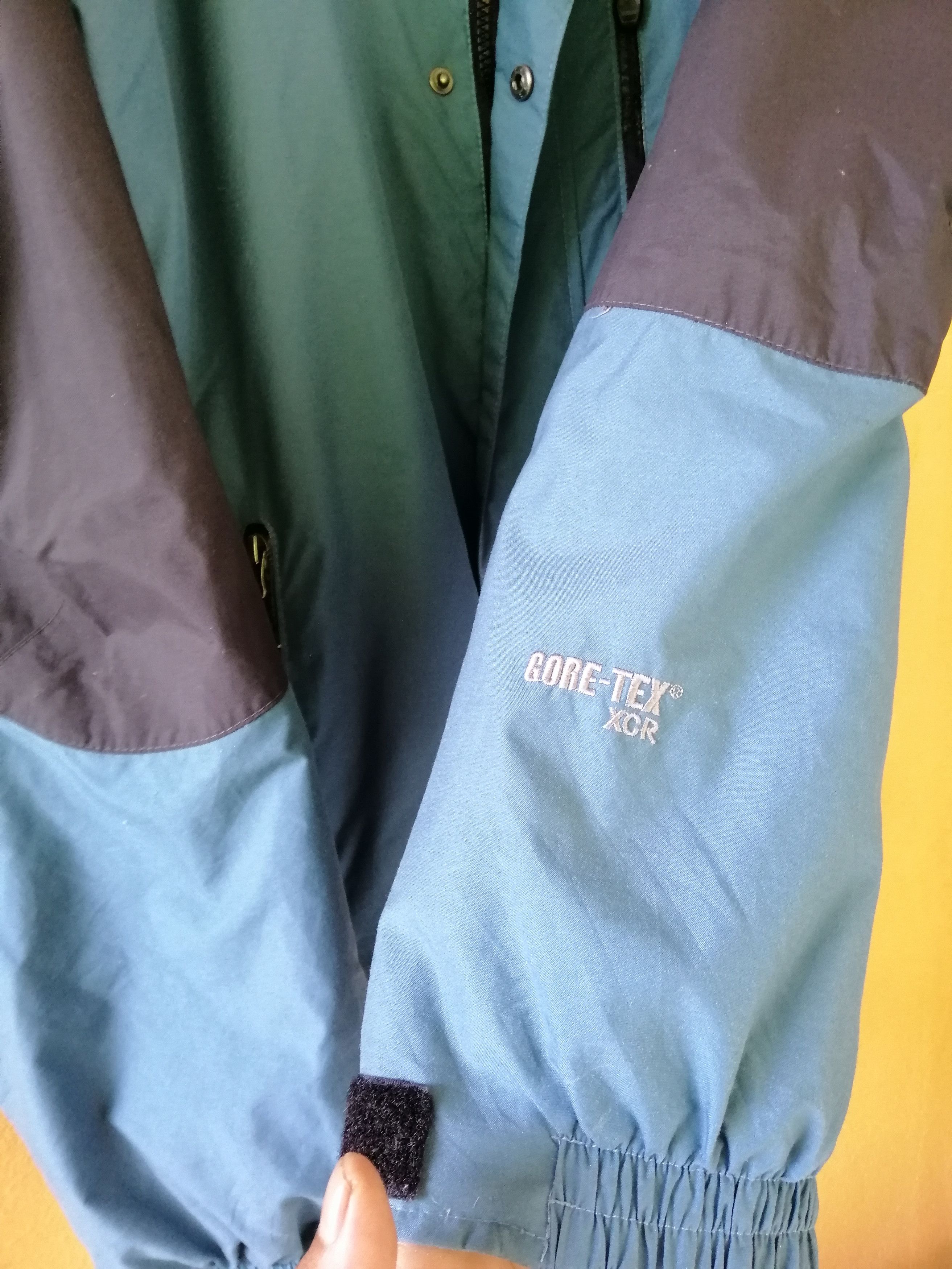 The North Face Vintage The North Face Summit Gore Tex XCR Jacket Size US L / EU 52-54 / 3 - 10 Thumbnail