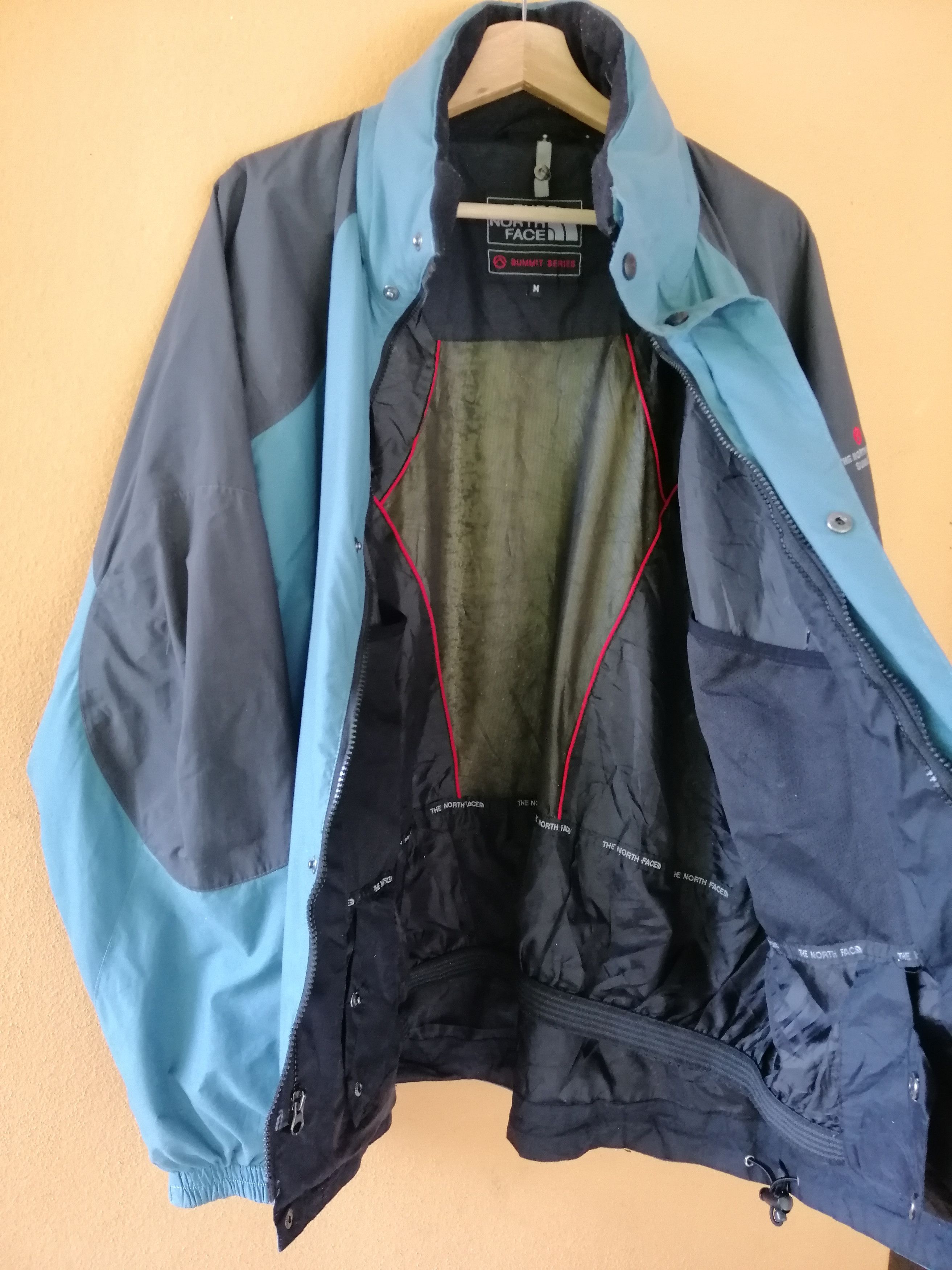 The North Face Vintage The North Face Summit Gore Tex XCR Jacket Size US L / EU 52-54 / 3 - 5 Thumbnail