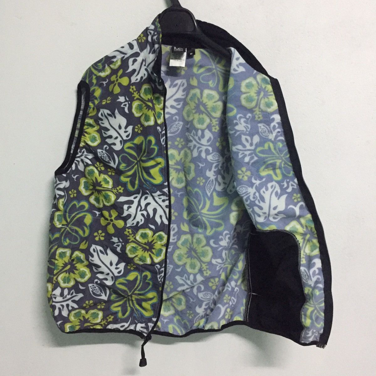 Other Flora Vest LC Last Chance Sportwear MADE IN USA Size US M / EU 48-50 / 2 - 6 Thumbnail