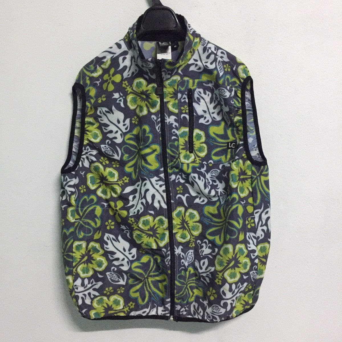 Other Flora Vest LC Last Chance Sportwear MADE IN USA Size US M / EU 48-50 / 2 - 7 Thumbnail